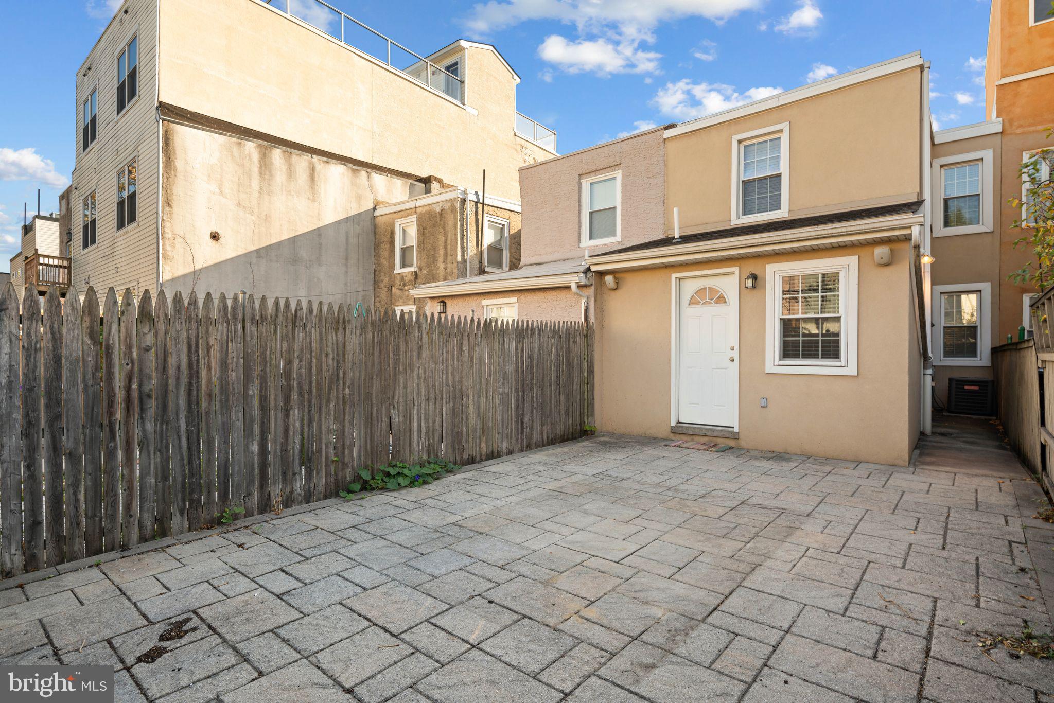 GRADUATE HOSPITAL - Residential