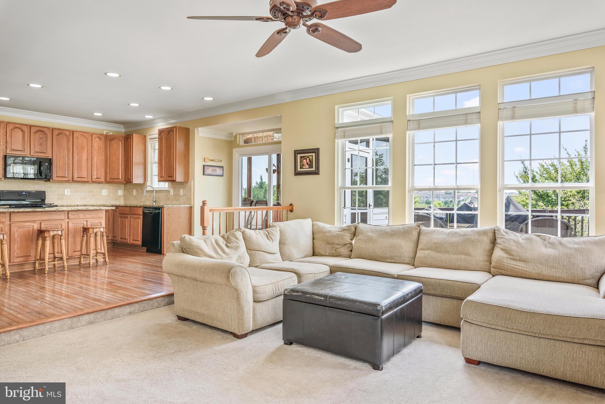 POTOMAC CROSSING - Residential