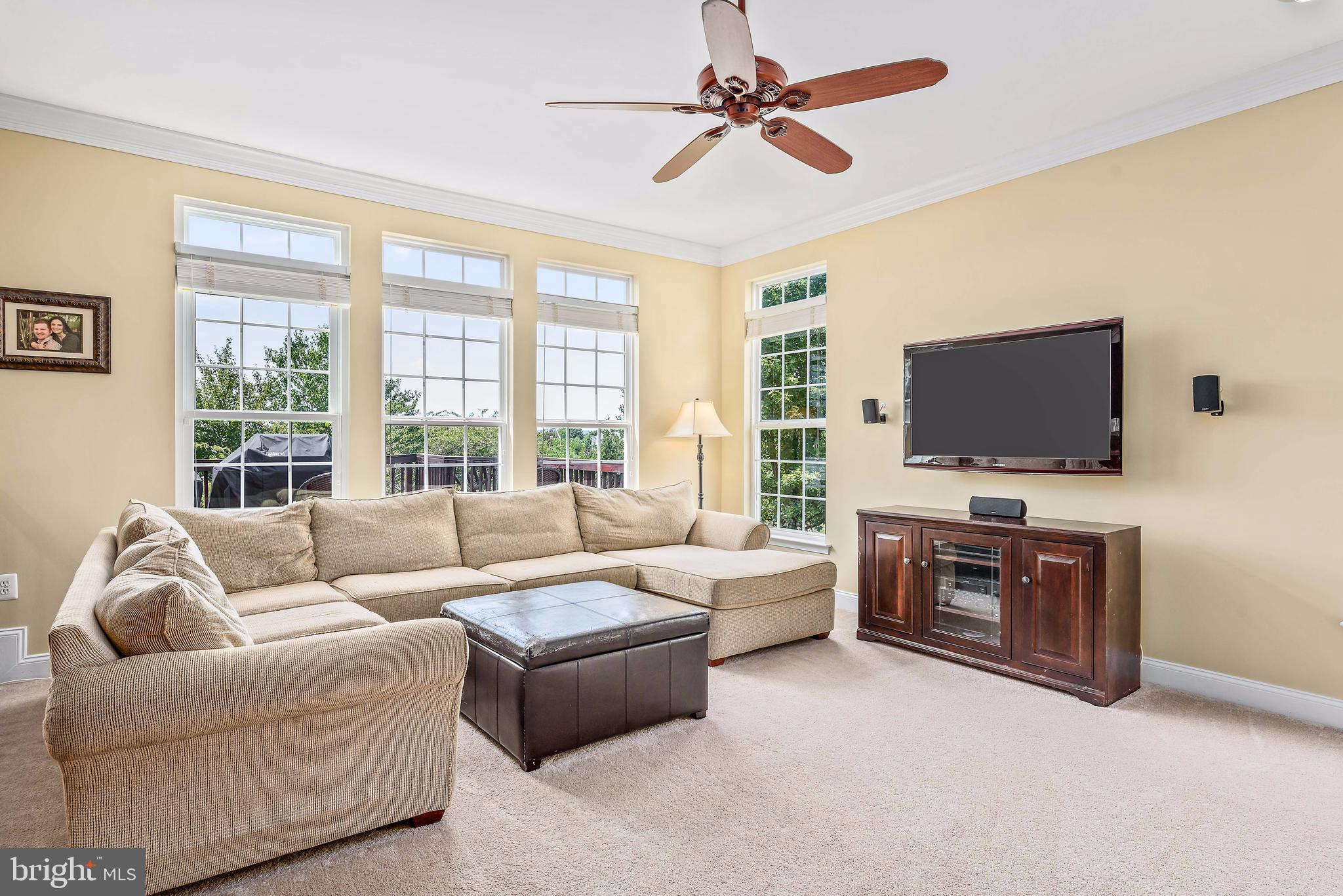 POTOMAC CROSSING - Residential