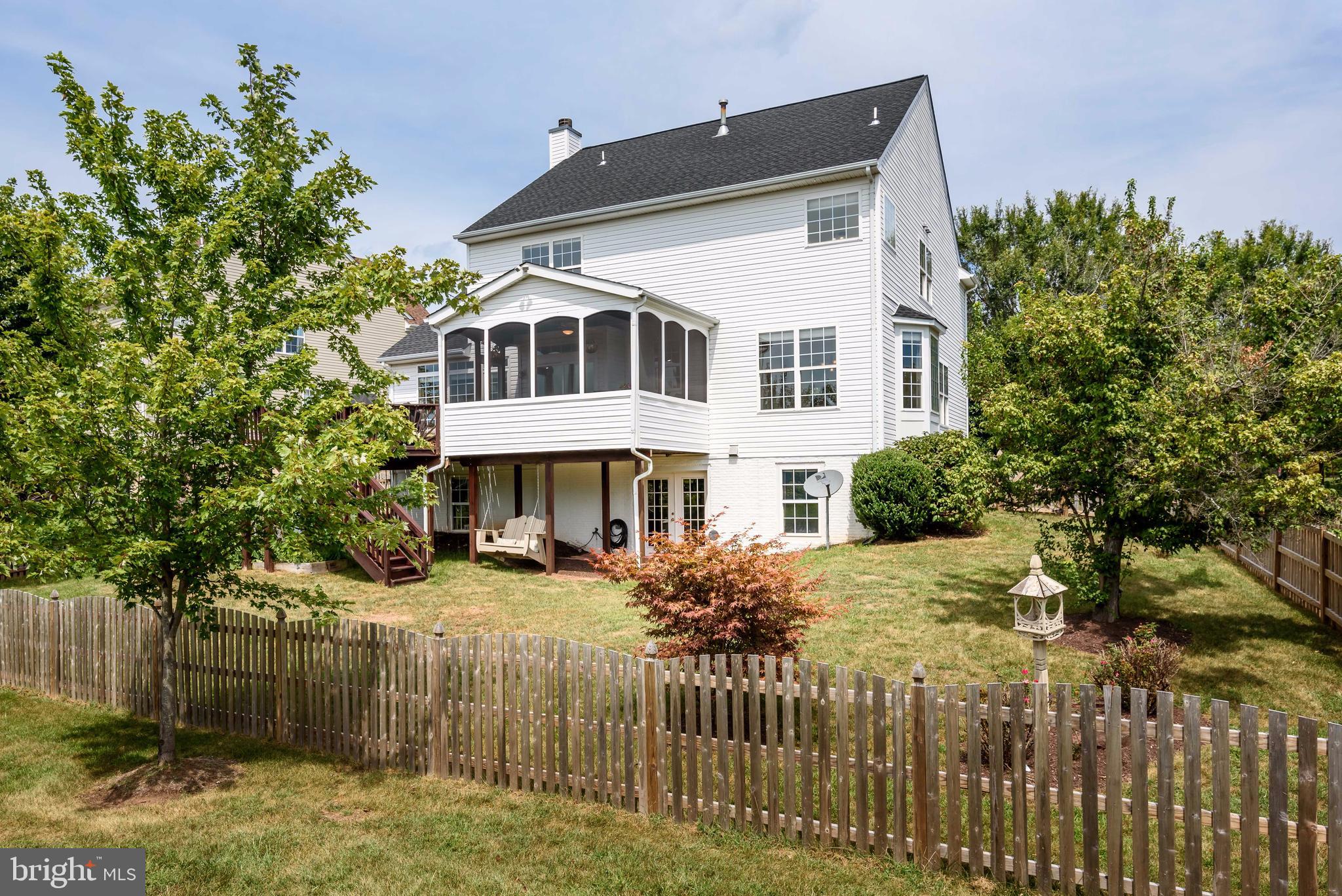 POTOMAC CROSSING - Residential