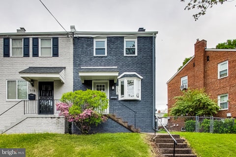 Townhouse For Rent - 720 Hilltop Terrace<br/> WASHINGTON, DC 20019