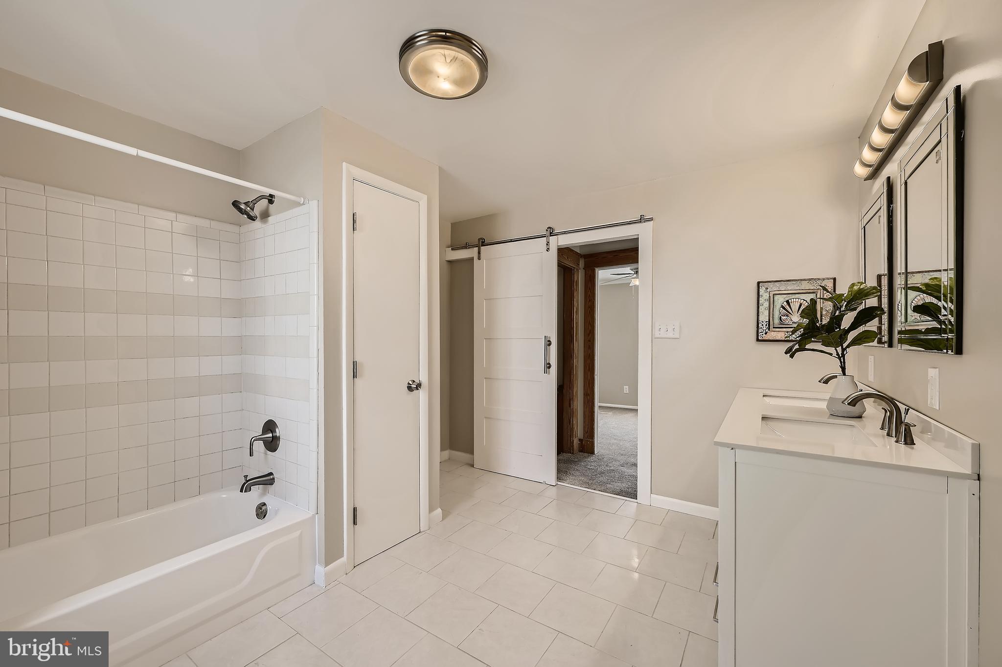 HAMILTON HEIGHTS - Residential