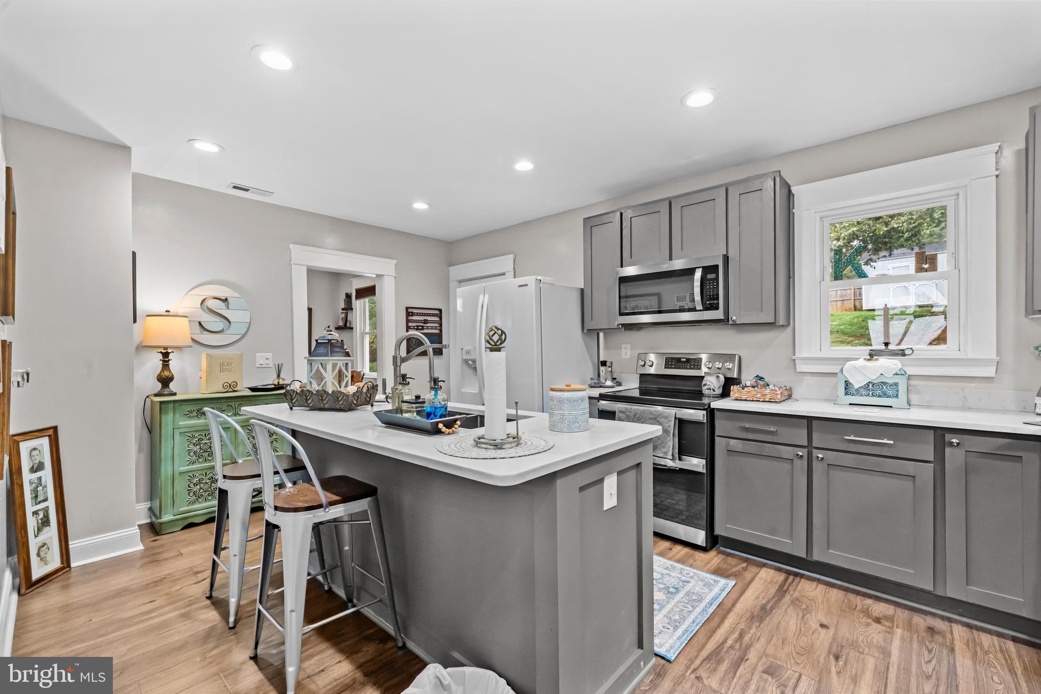 CLEARVIEW/CHATHAM HGTS - Residential