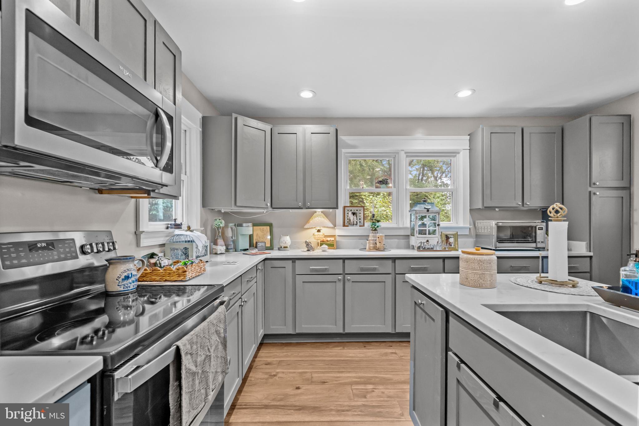 CLEARVIEW/CHATHAM HGTS - Residential