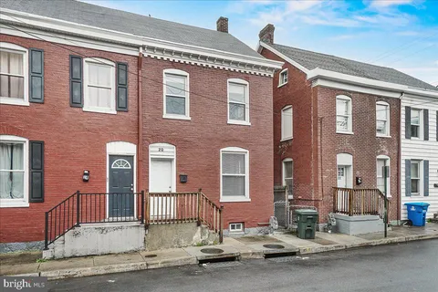 20 S Locust Street S, Hagerstown, MD MLS: MDWA2028120