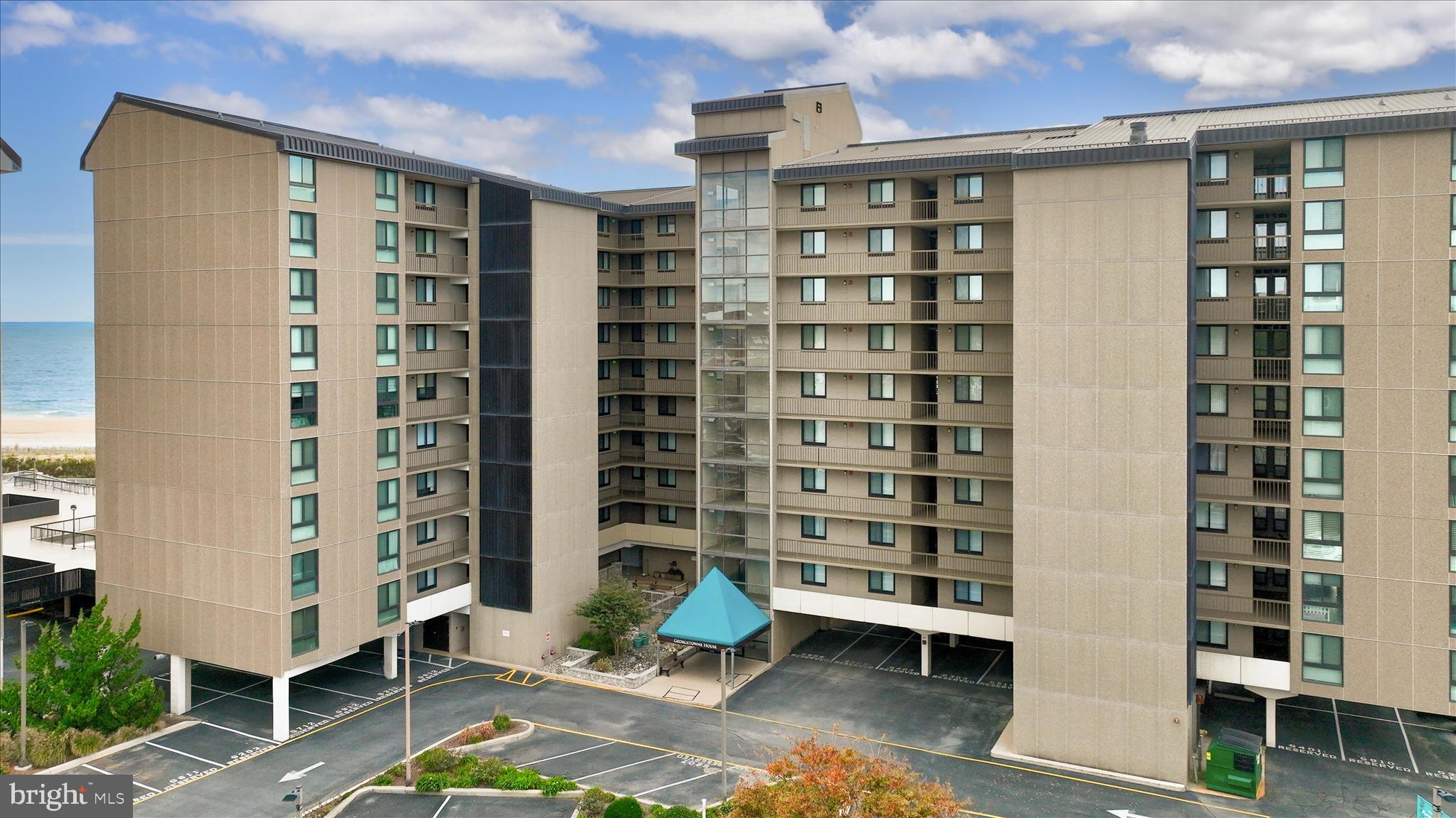 SEA COLONY EAST - Residential