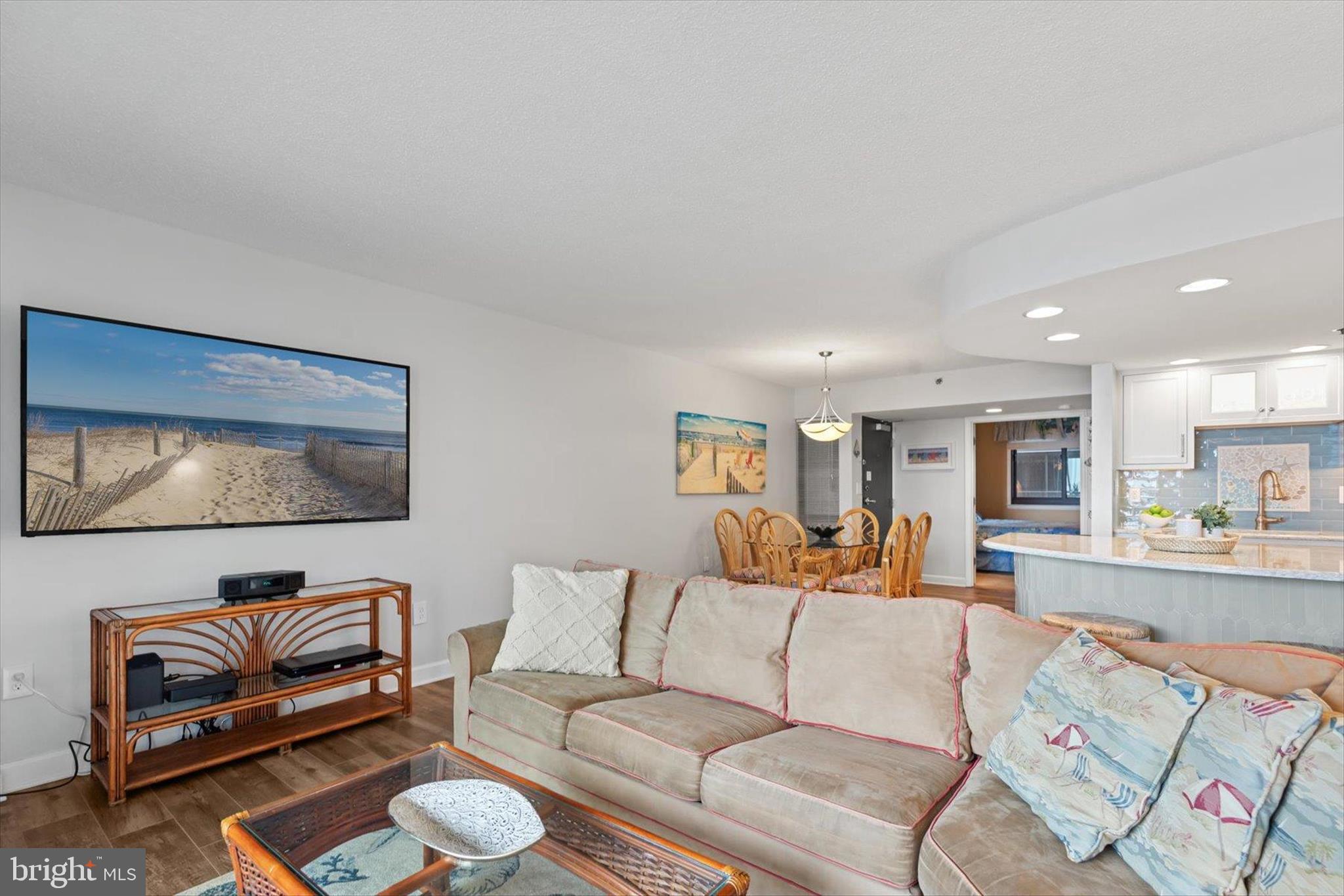 SEA COLONY EAST - Residential