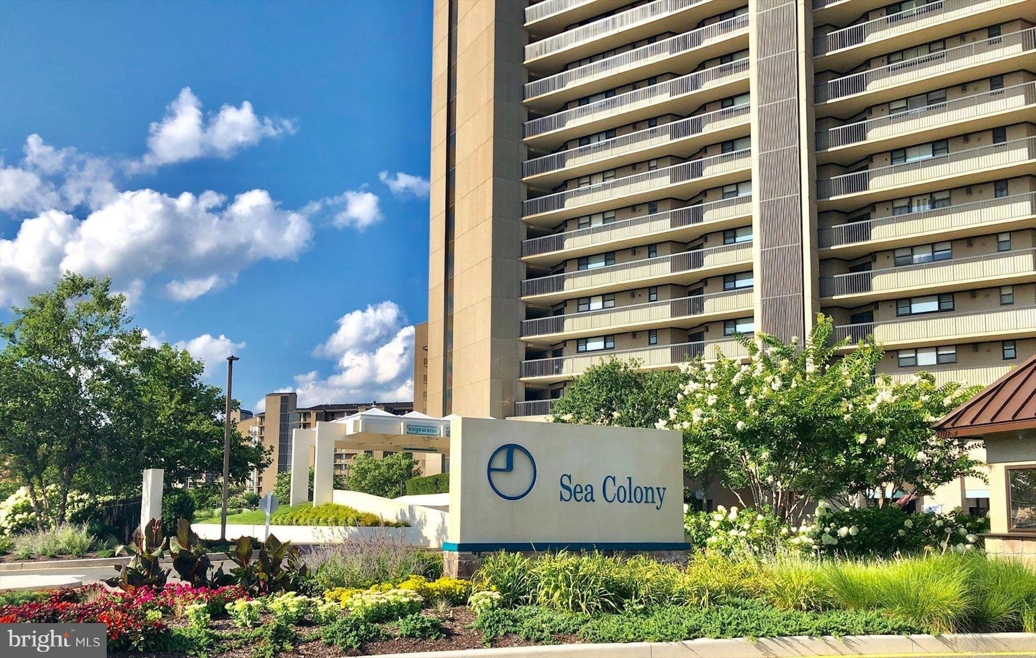 SEA COLONY EAST - Residential