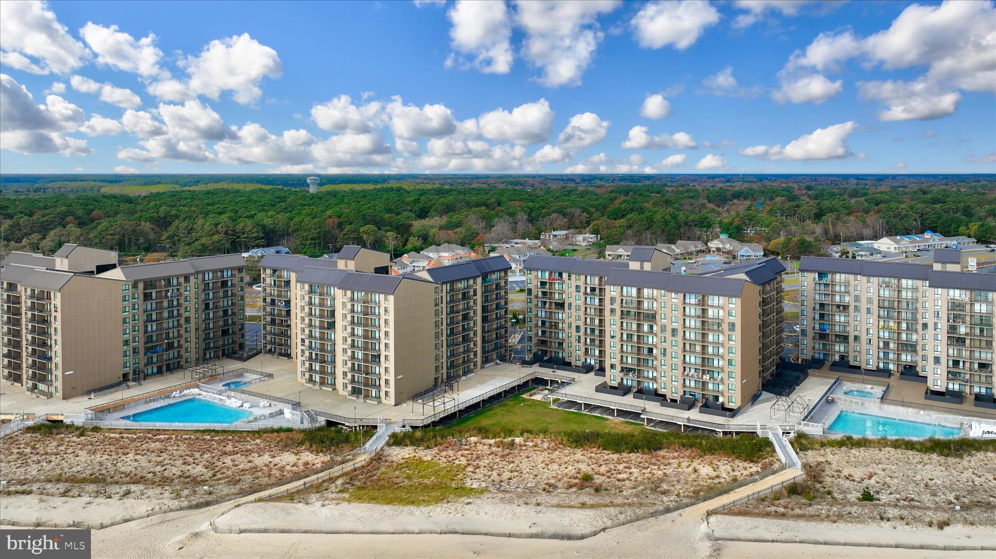 SEA COLONY EAST - Residential