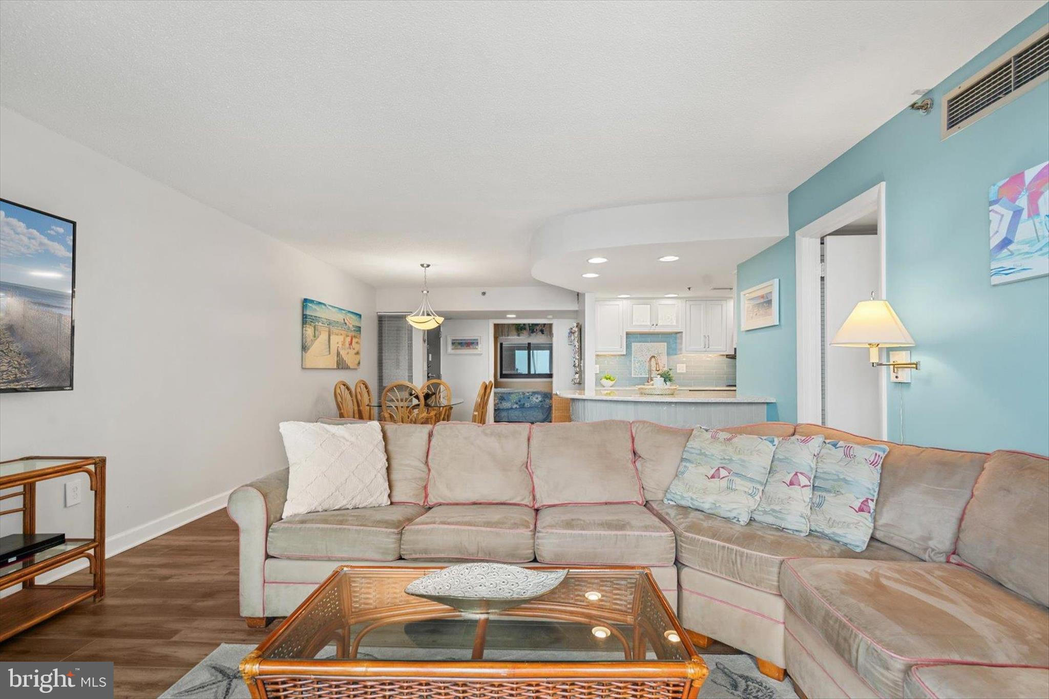 SEA COLONY EAST - Residential