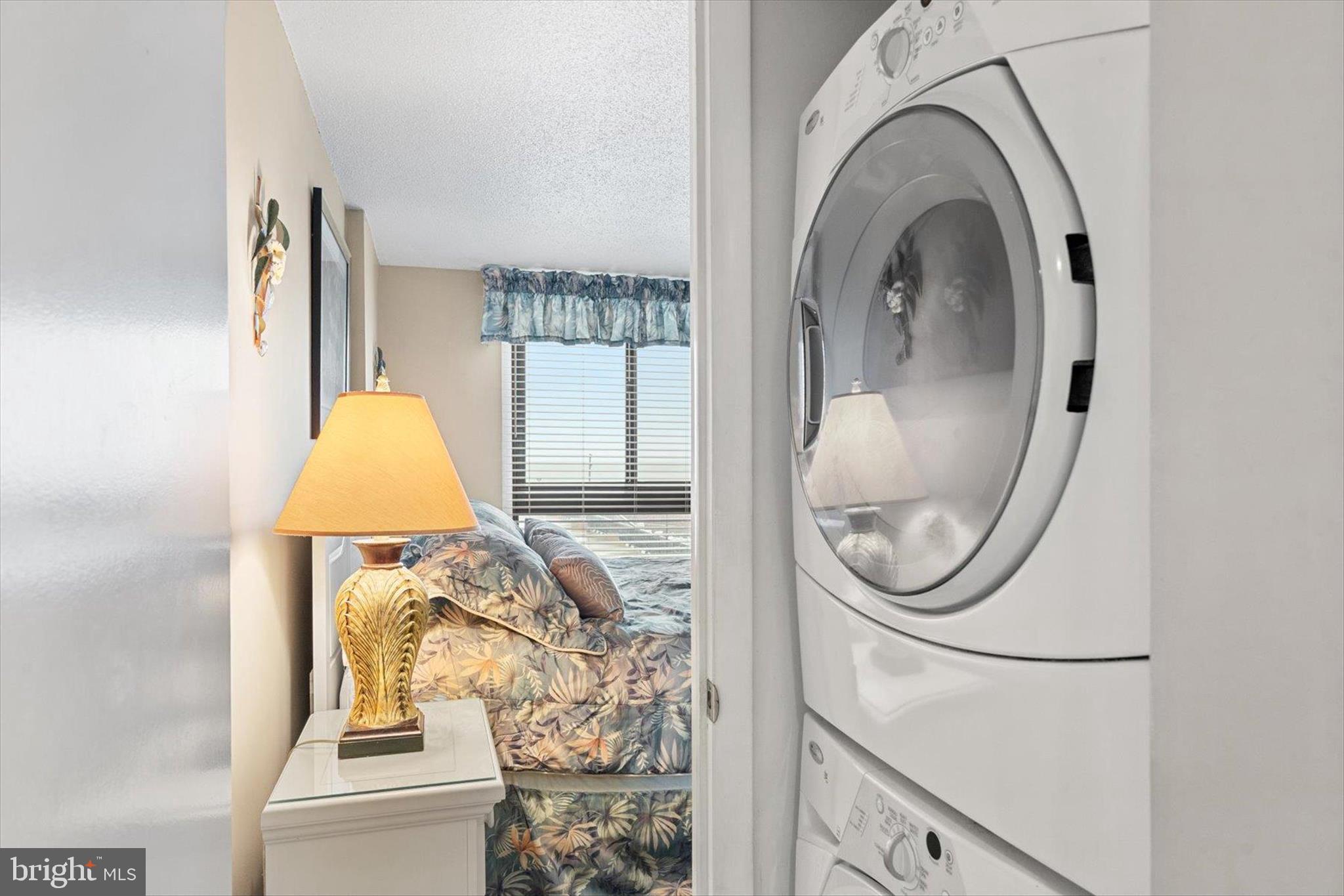 SEA COLONY EAST - Residential