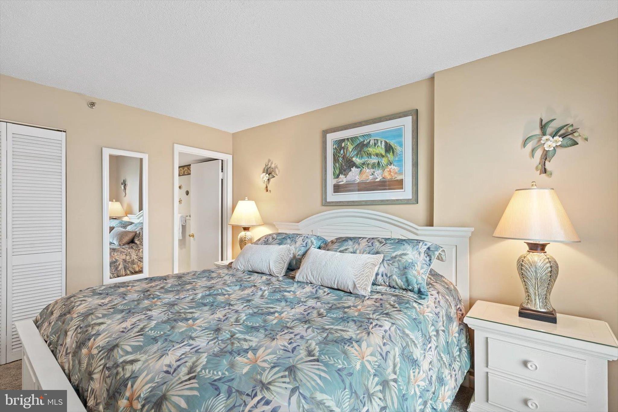 SEA COLONY EAST - Residential