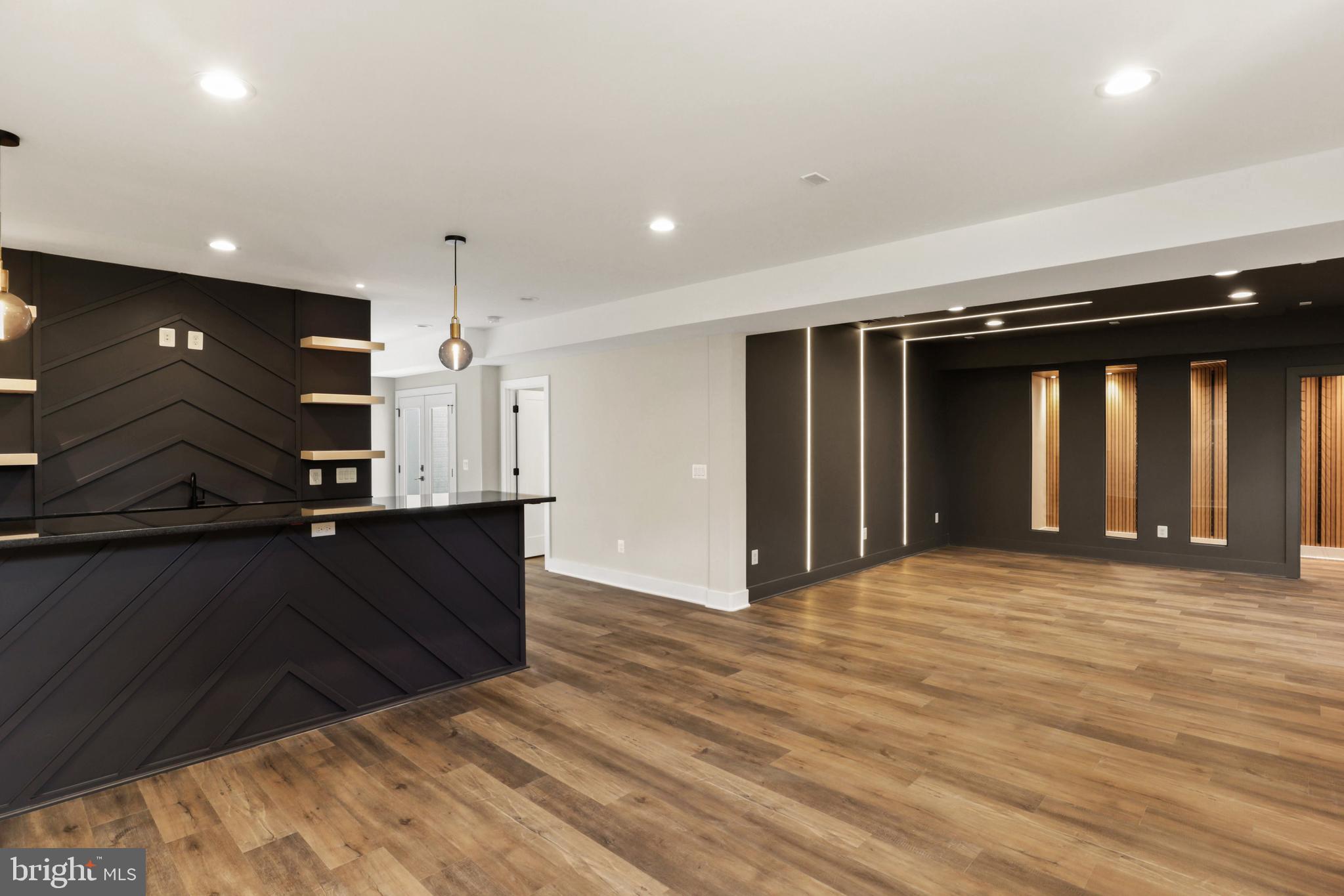 NORTH ARLINGTON - Residential