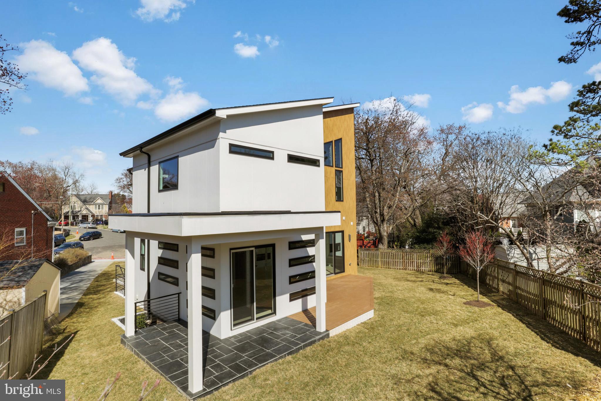 NORTH ARLINGTON - Residential