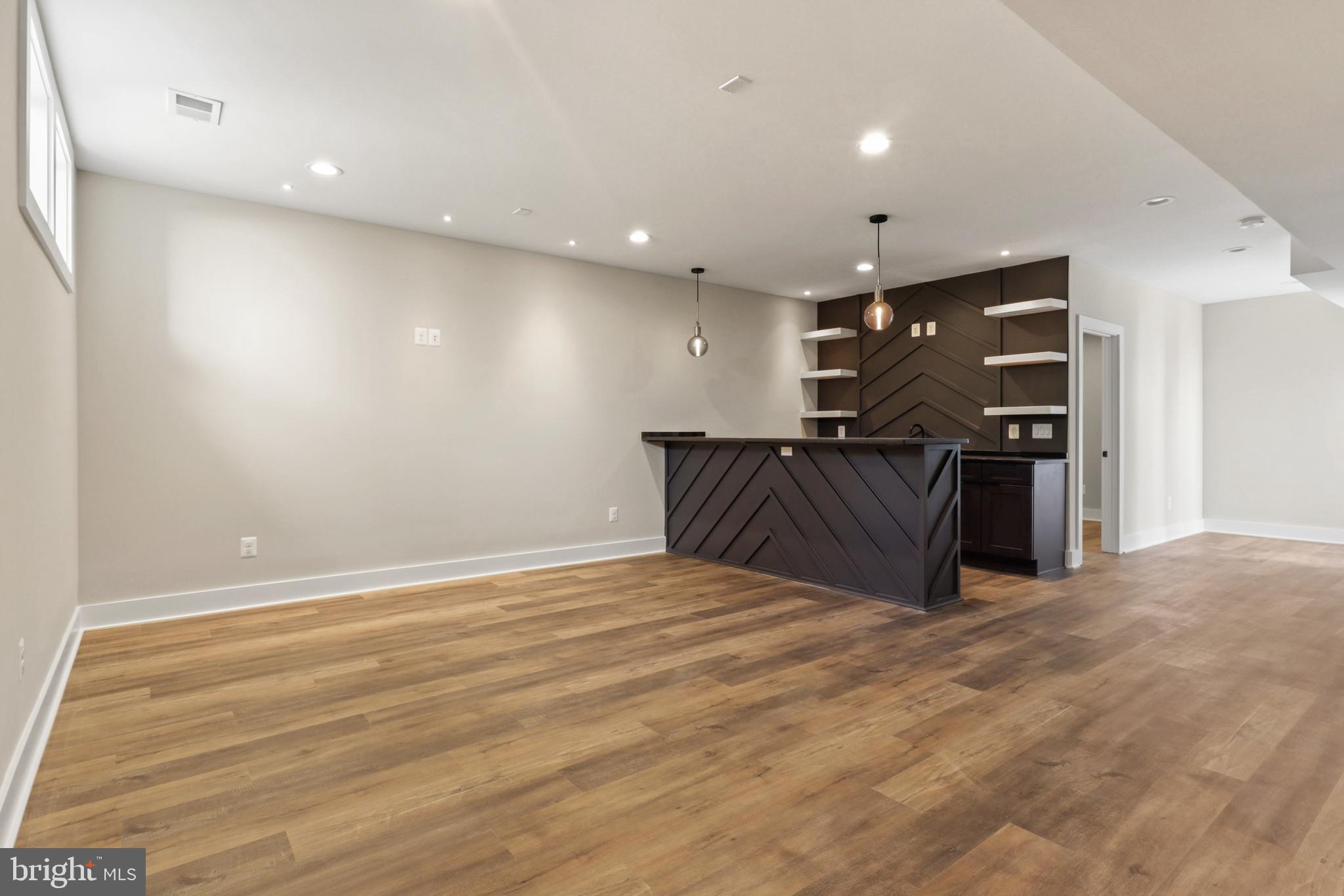 NORTH ARLINGTON - Residential