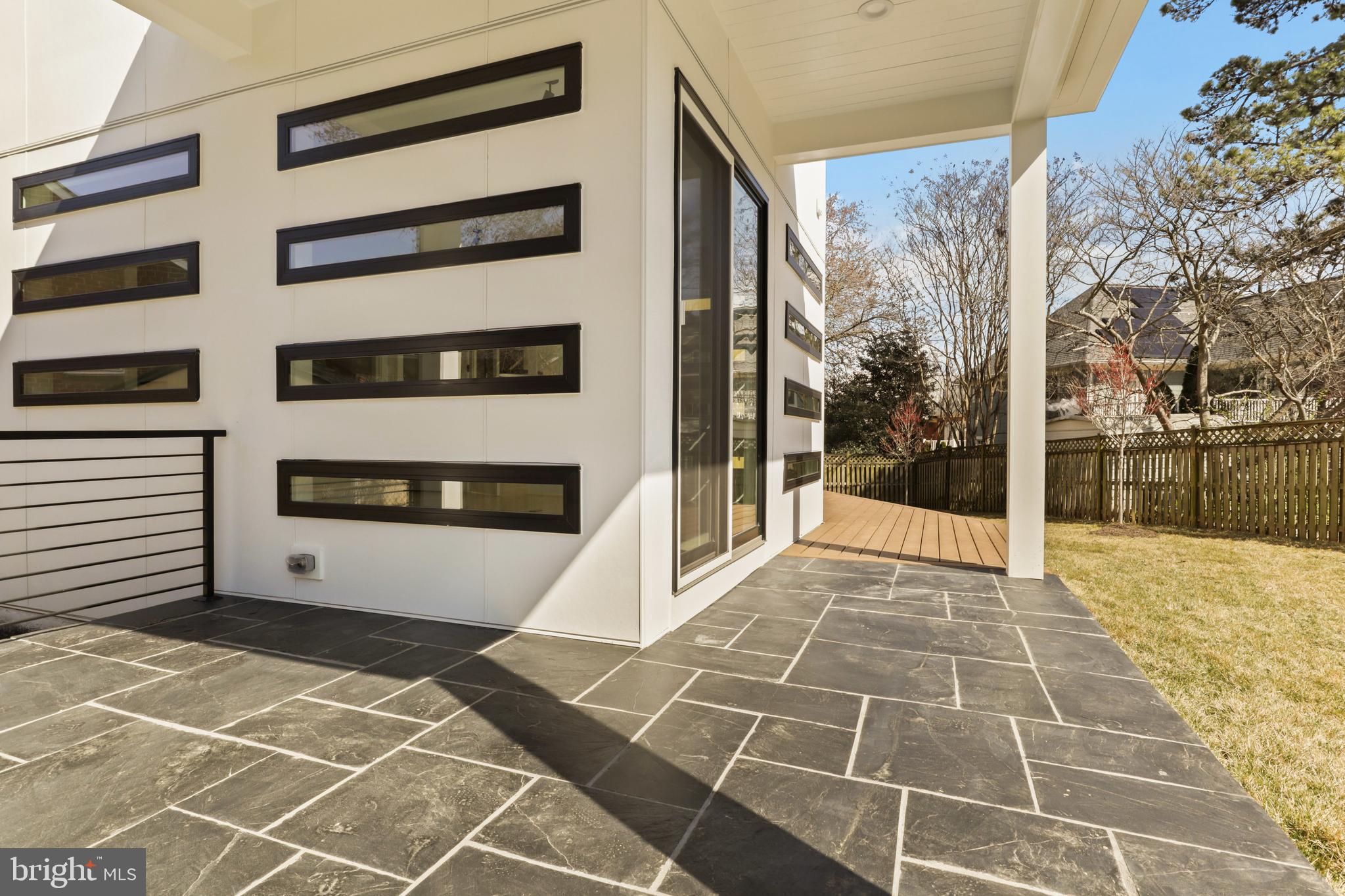 NORTH ARLINGTON - Residential