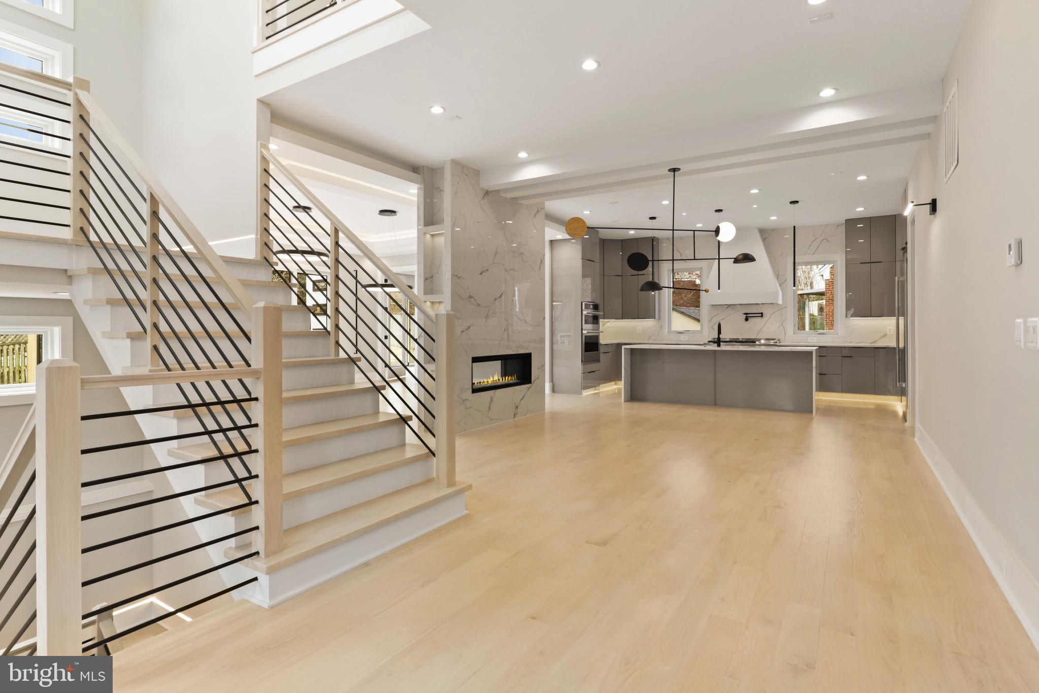 NORTH ARLINGTON - Residential