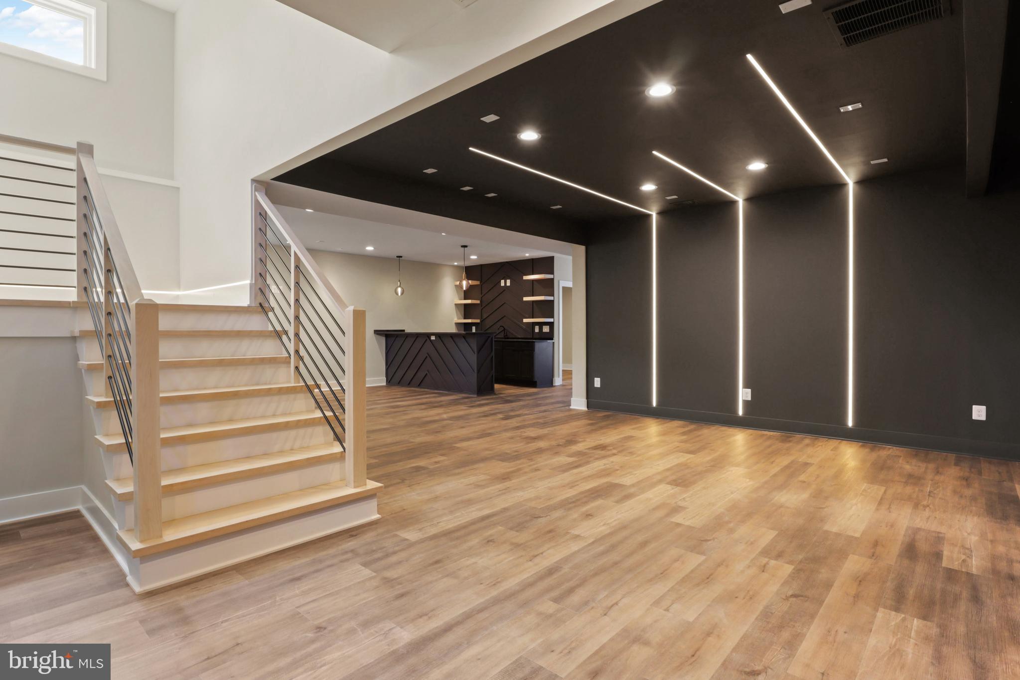 NORTH ARLINGTON - Residential