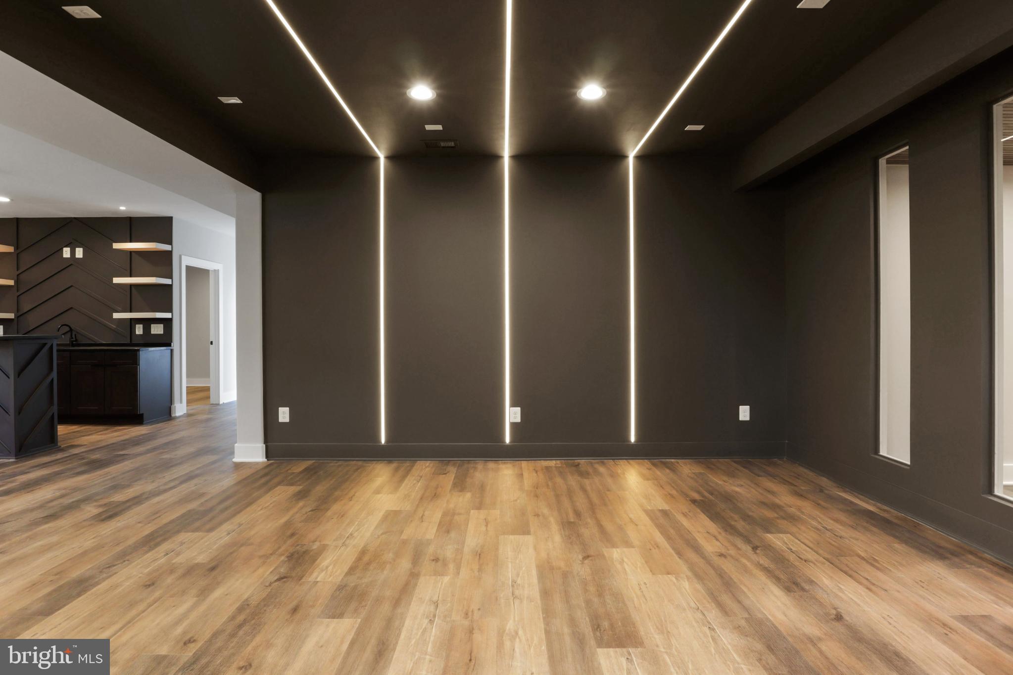 NORTH ARLINGTON - Residential