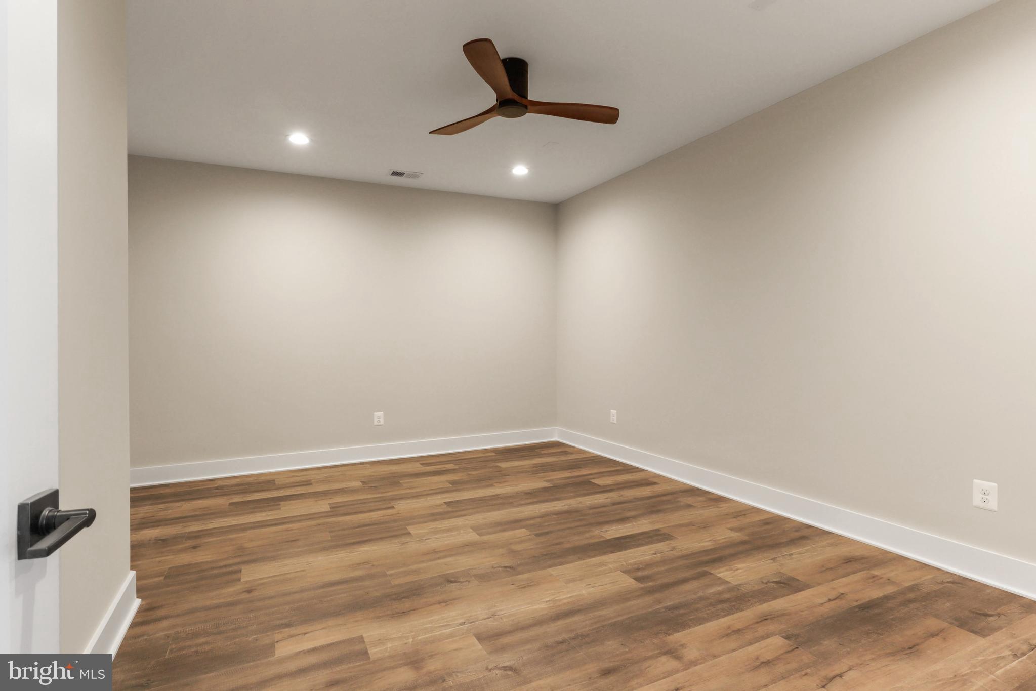 NORTH ARLINGTON - Residential