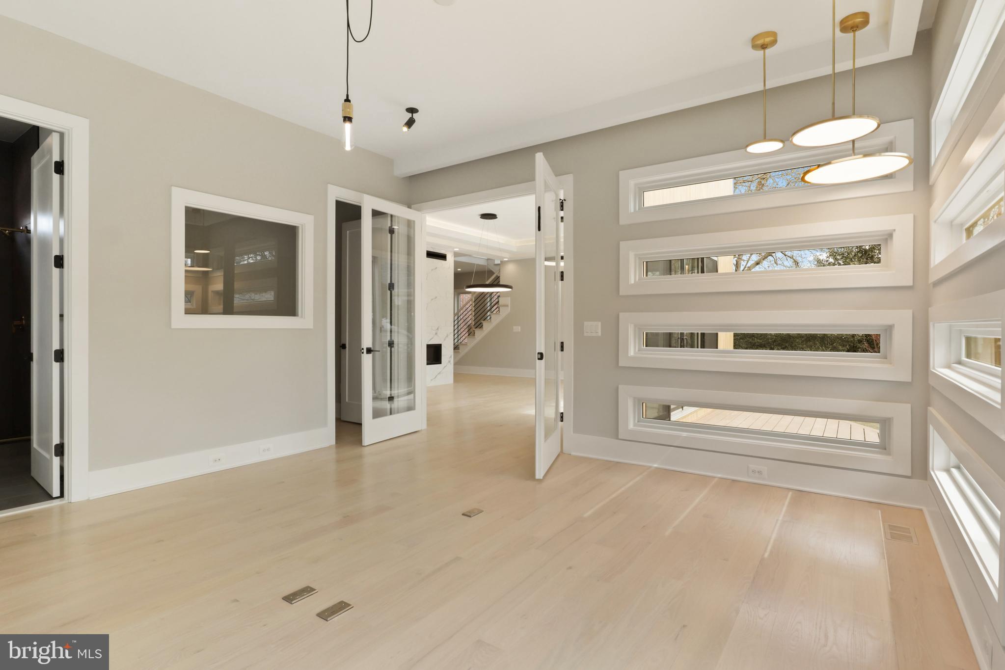 NORTH ARLINGTON - Residential