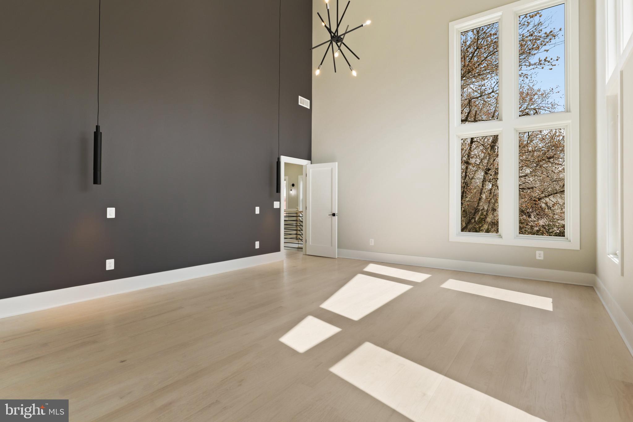 NORTH ARLINGTON - Residential