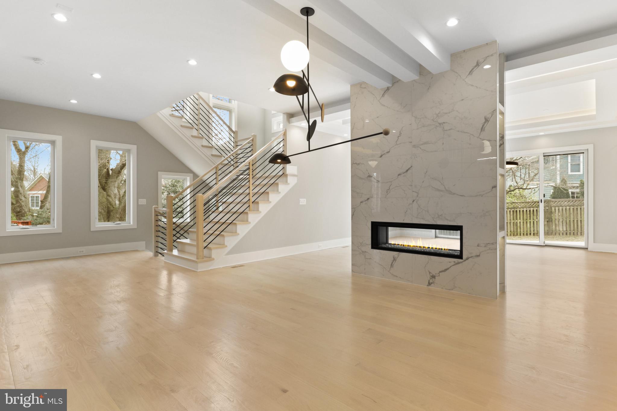 NORTH ARLINGTON - Residential