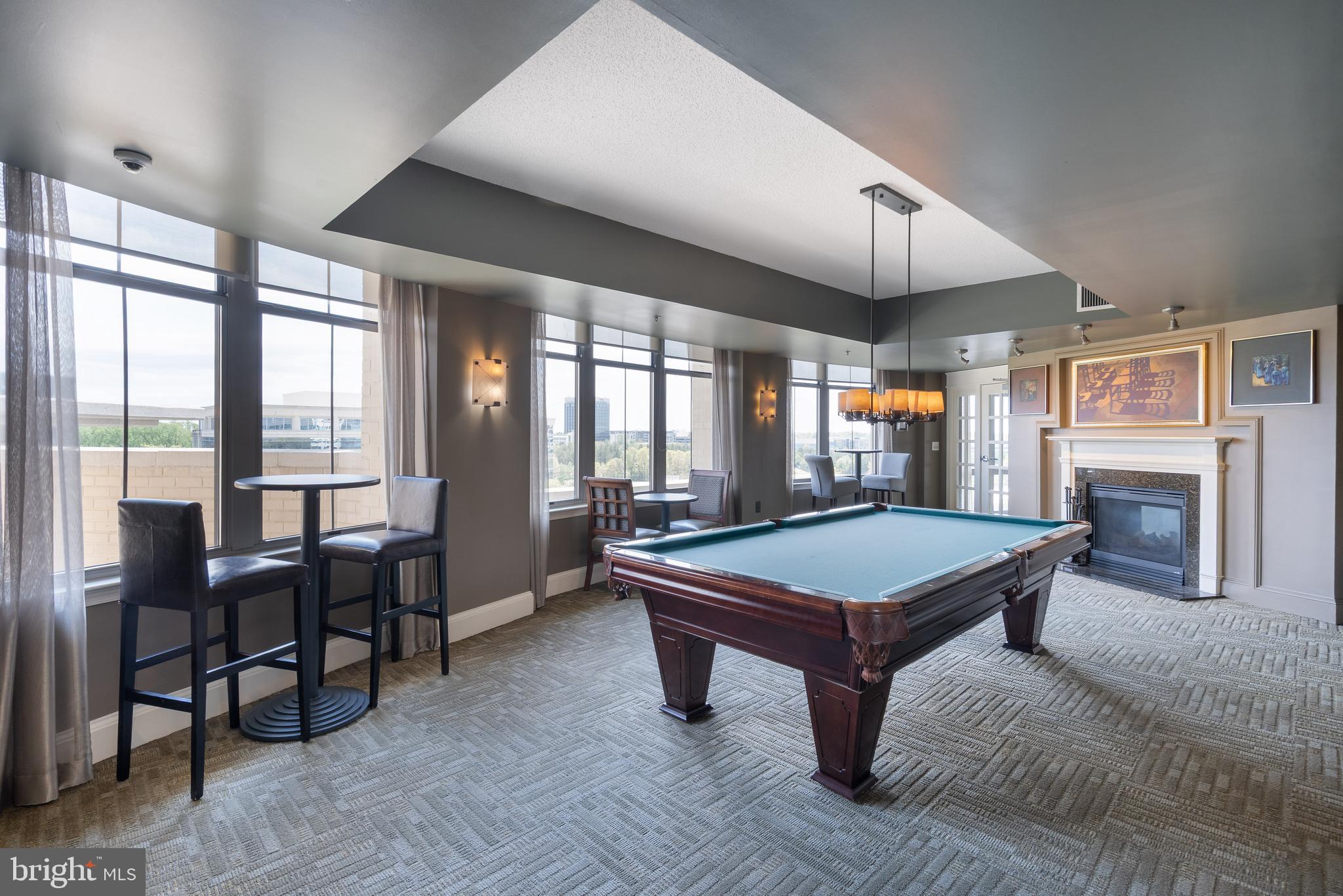 CARLTON HOUSE - Residential Lease