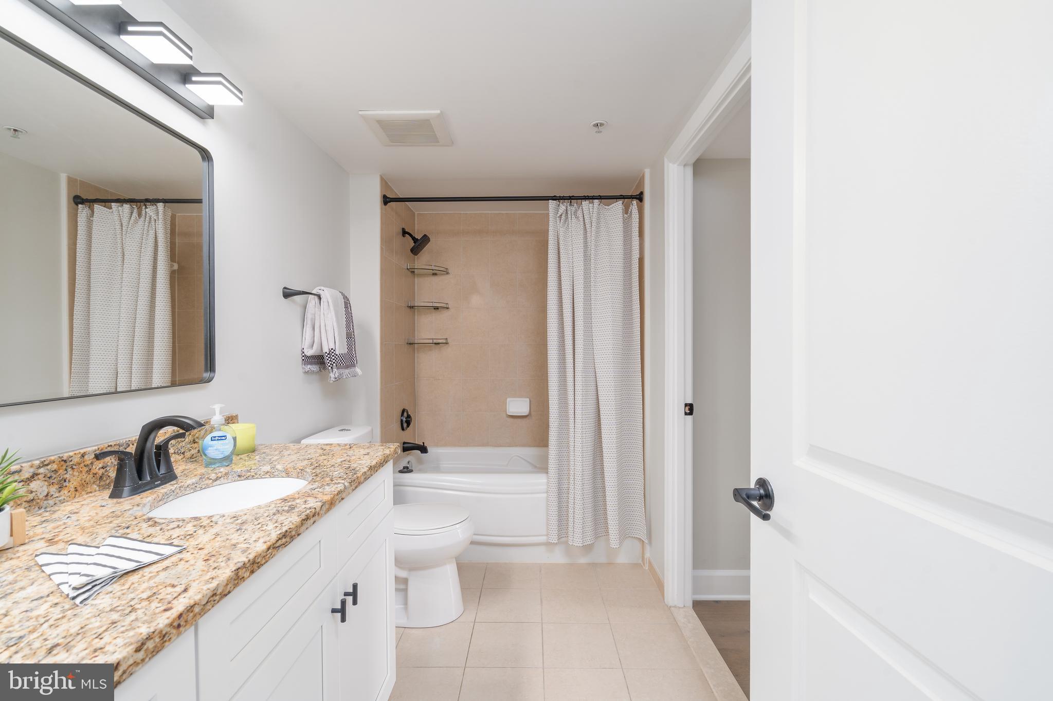 CARLTON HOUSE - Residential Lease