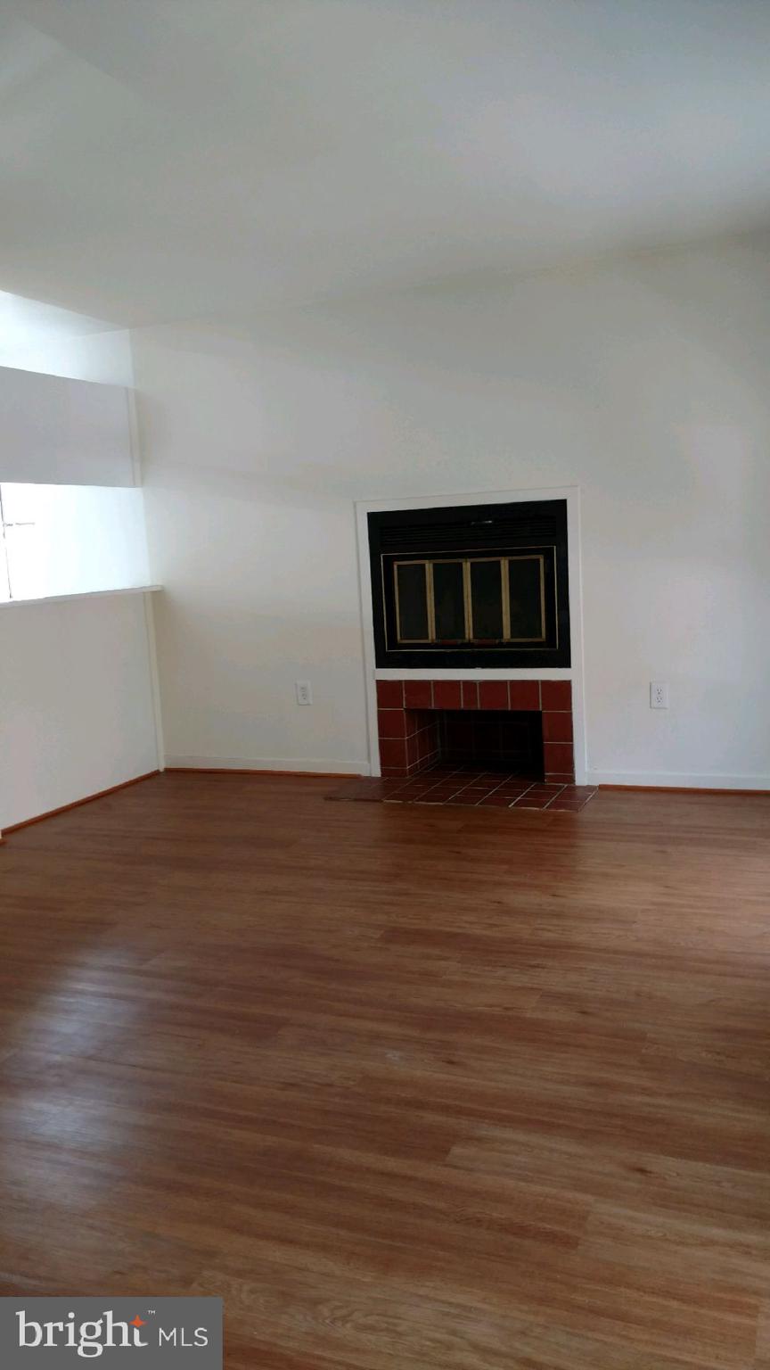 HARBOR WAY EAST - Residential Lease