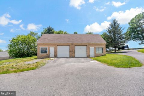352 STRIBLING ROAD MARTINSBURG WV 25403