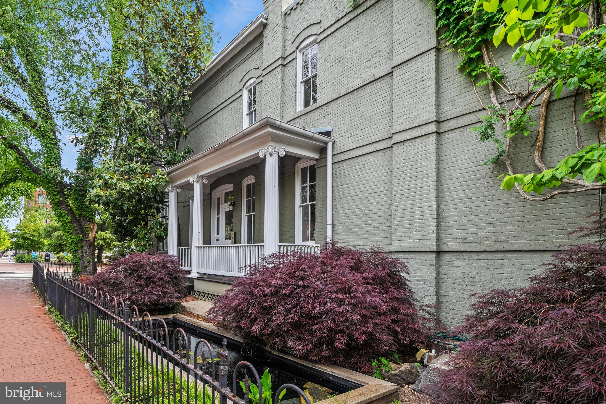 400 7TH STREET SE
