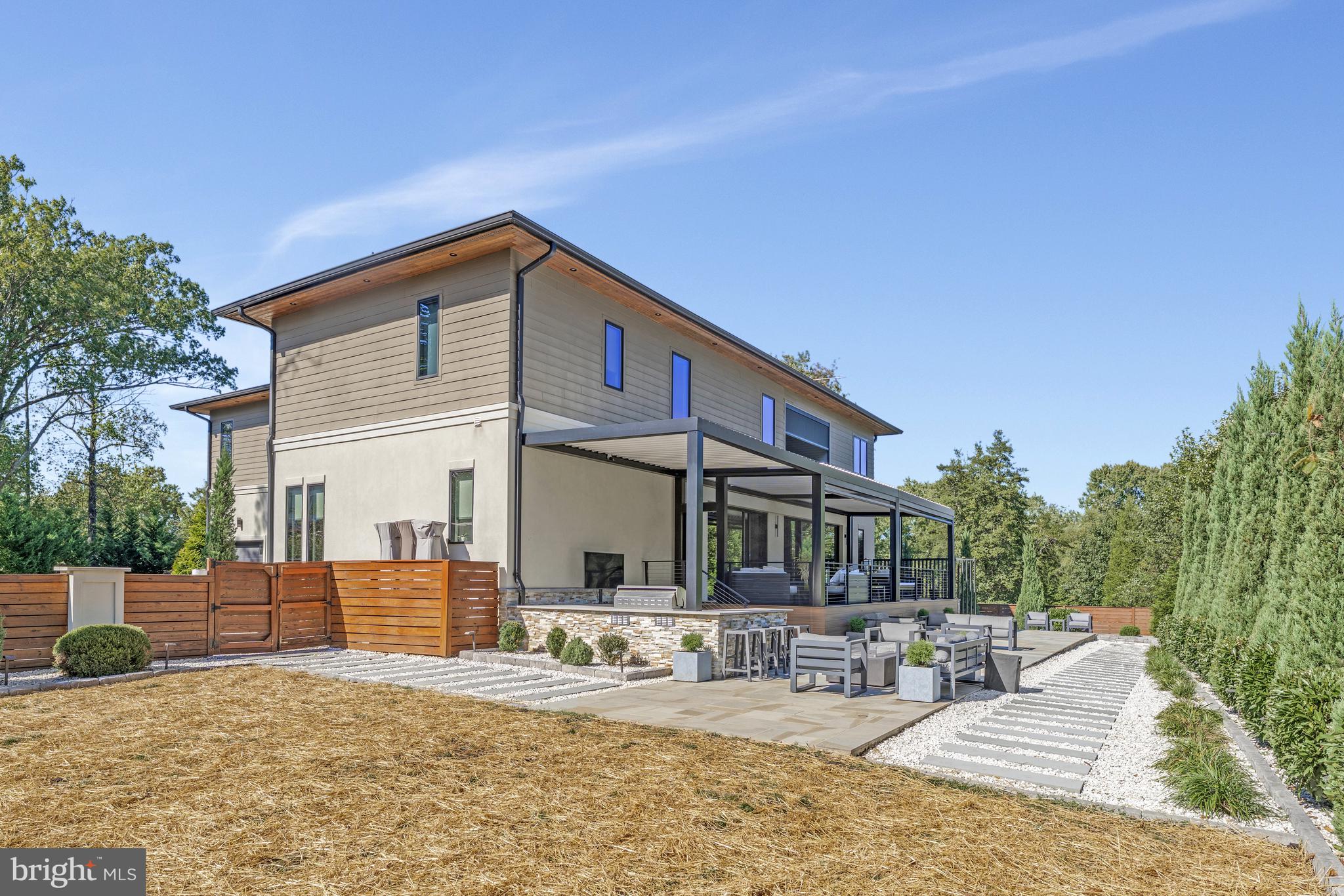 BROOKHAVEN - Residential