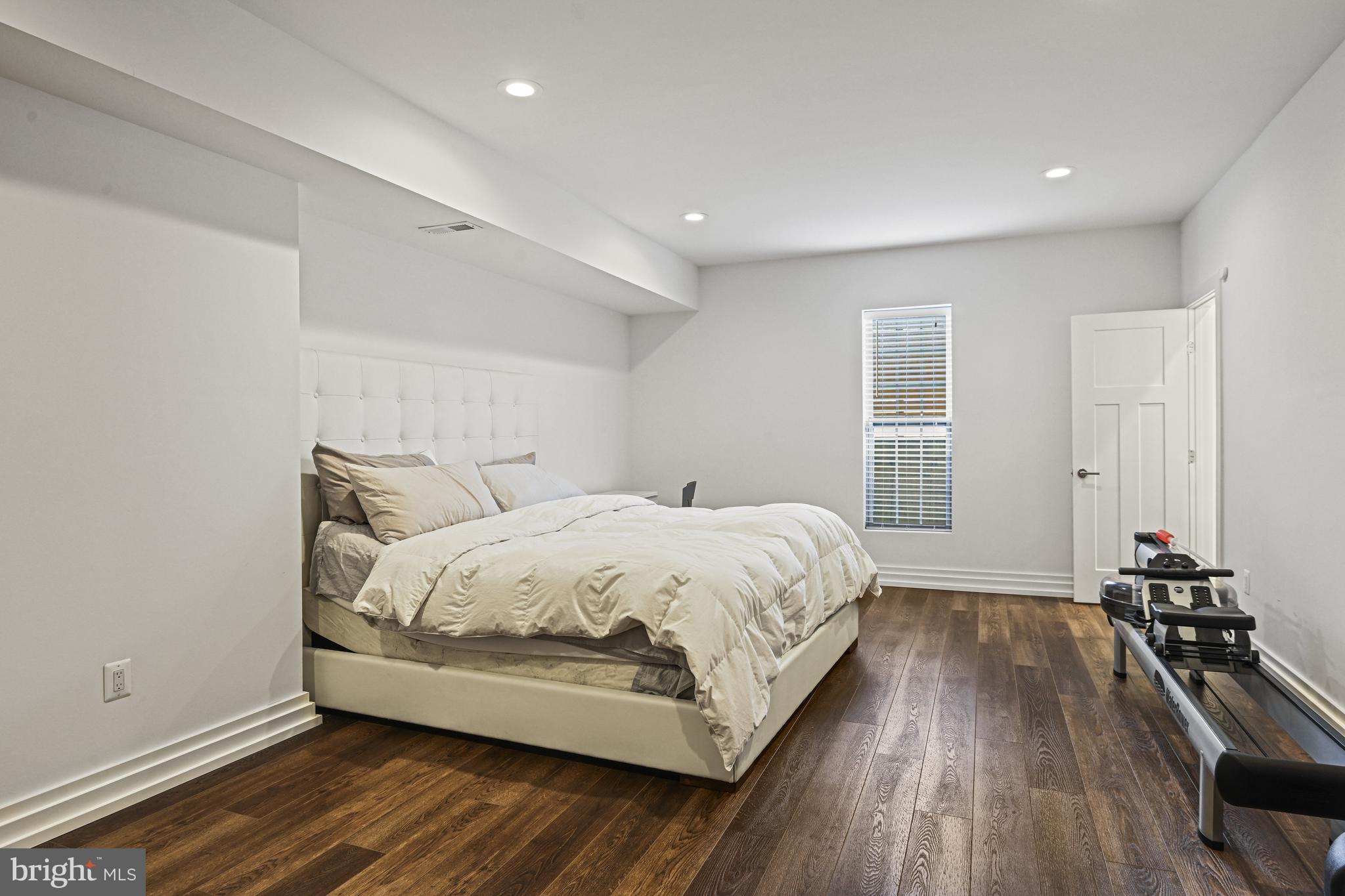 BROOKHAVEN - Residential