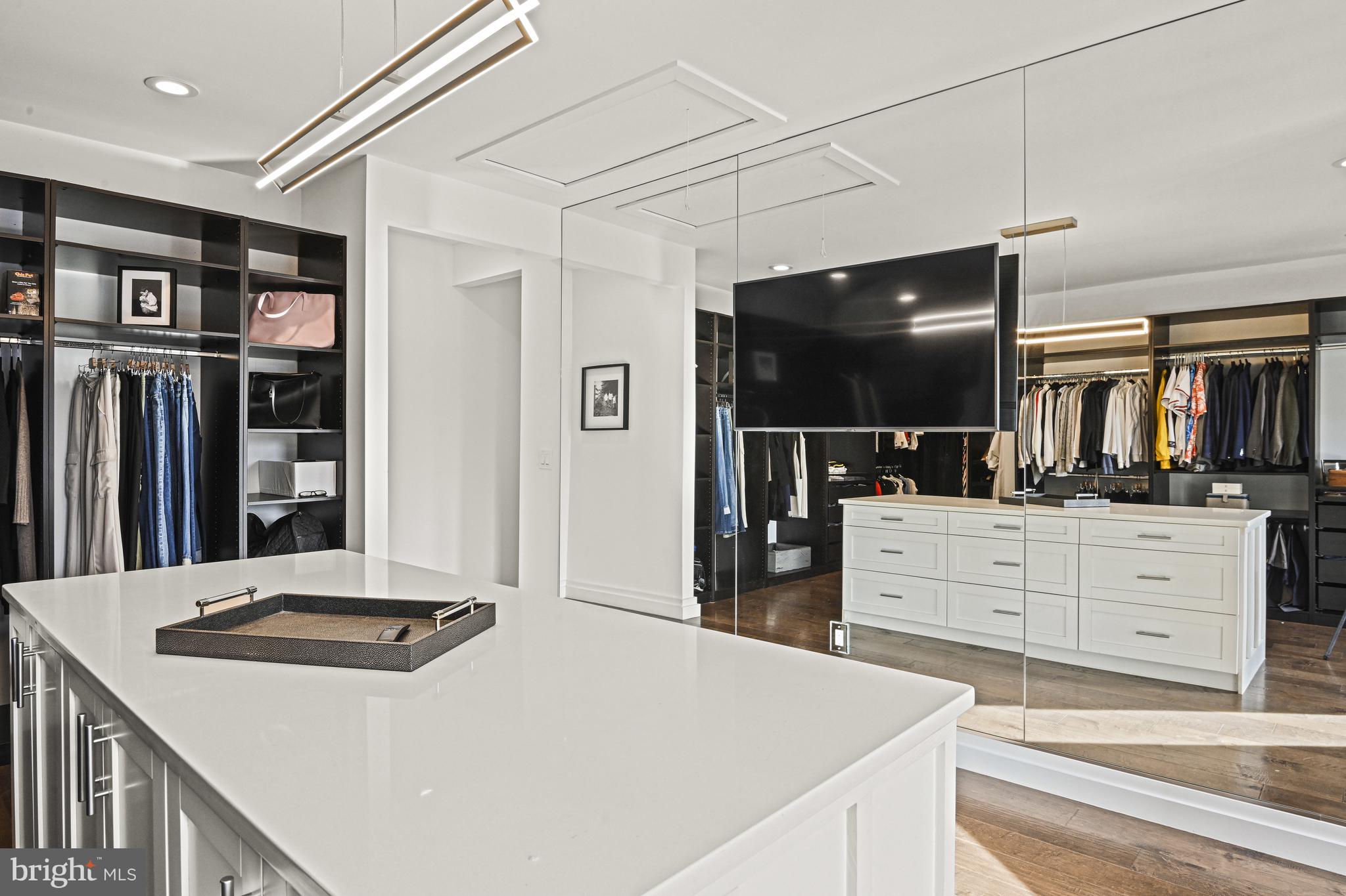 BROOKHAVEN - Residential