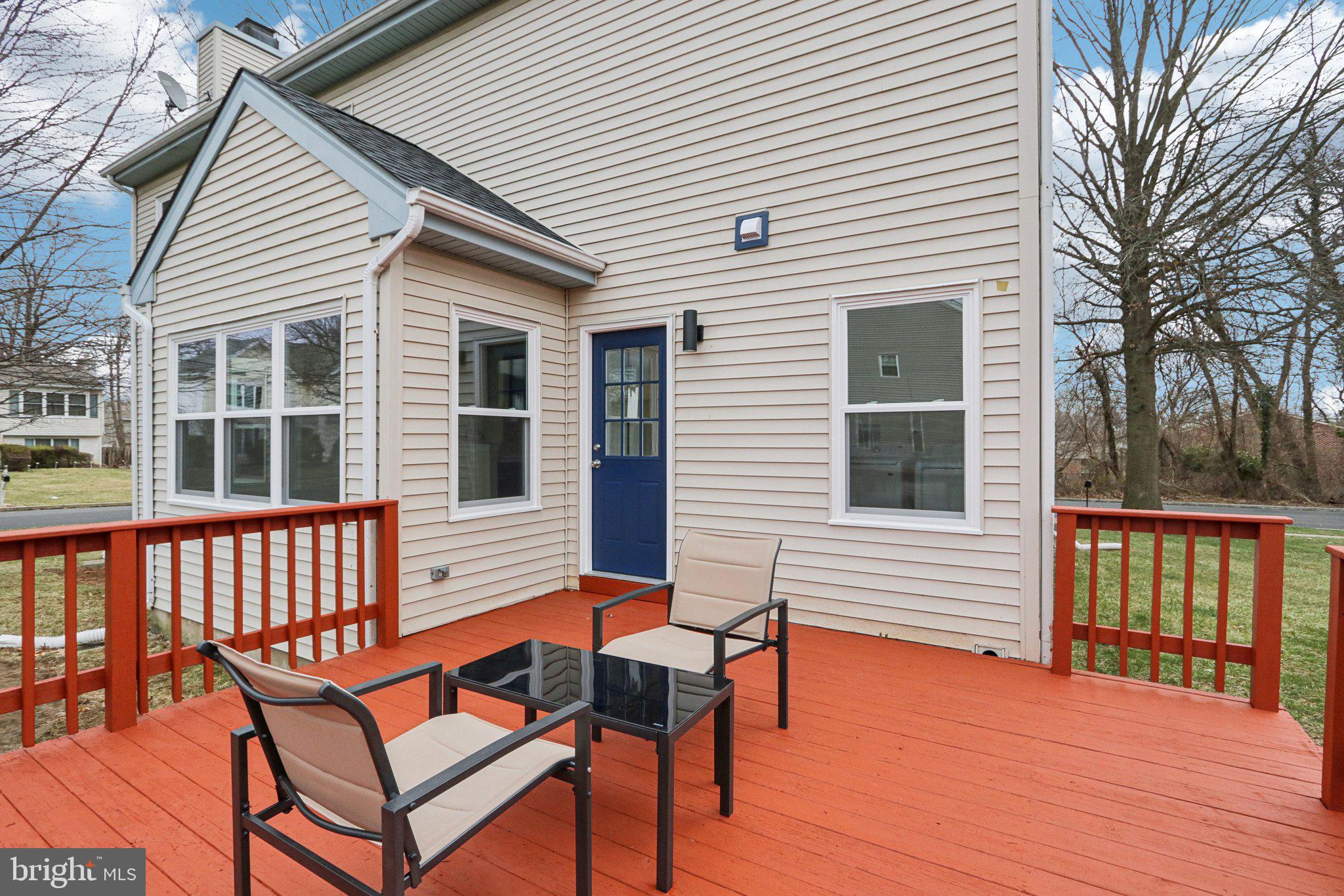 IDLEWOOD - Residential