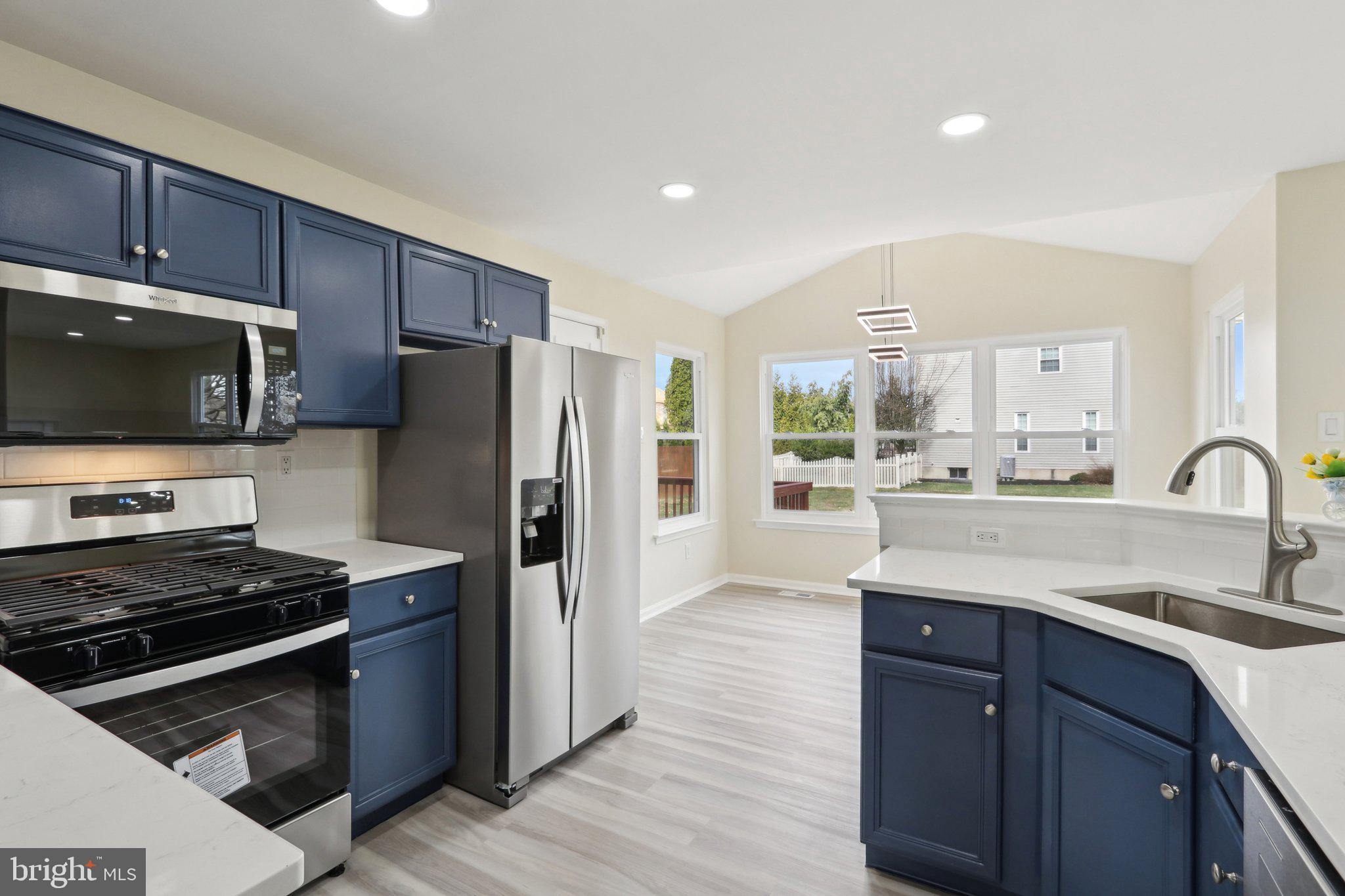 IDLEWOOD - Residential