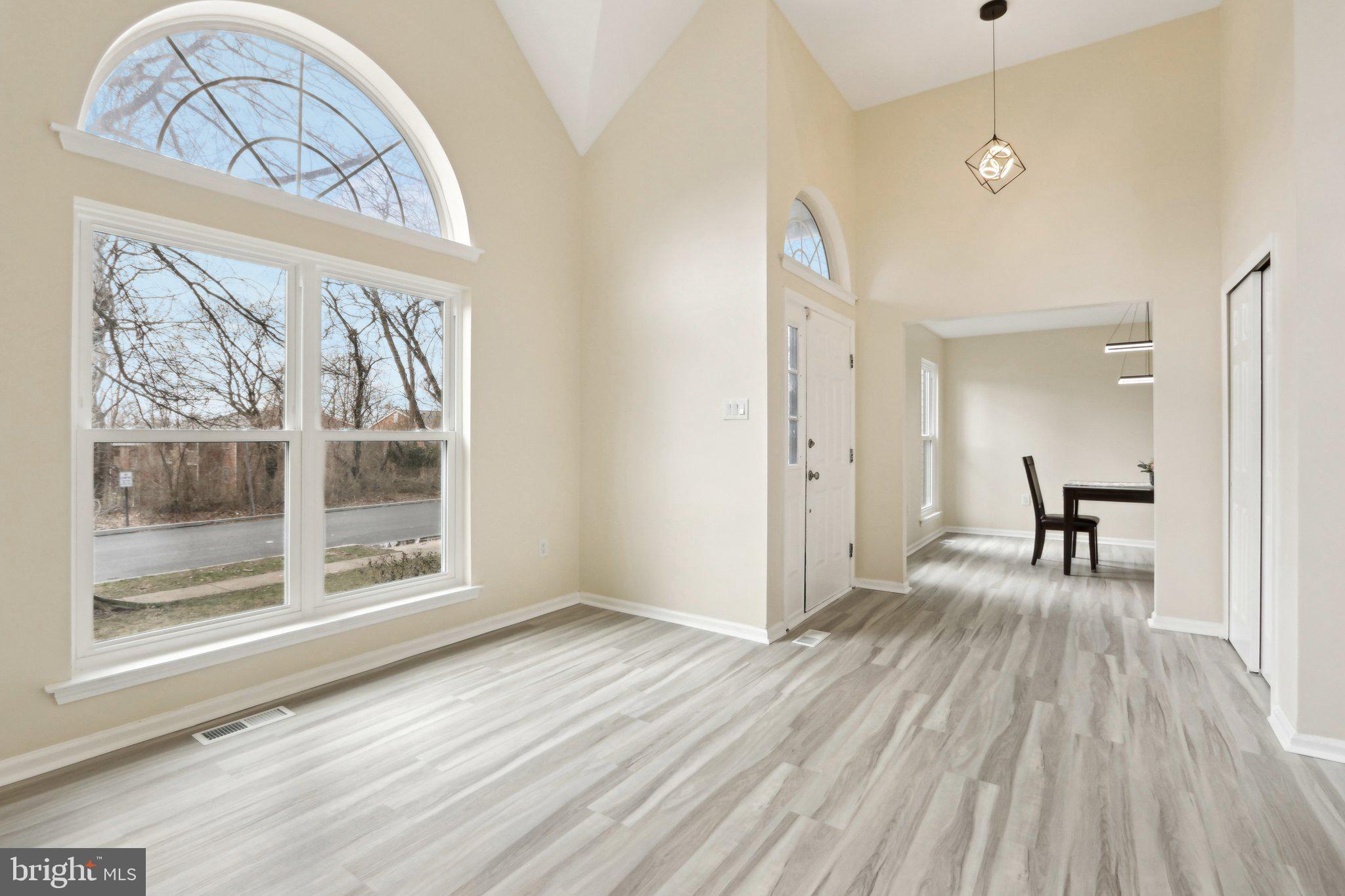 IDLEWOOD - Residential