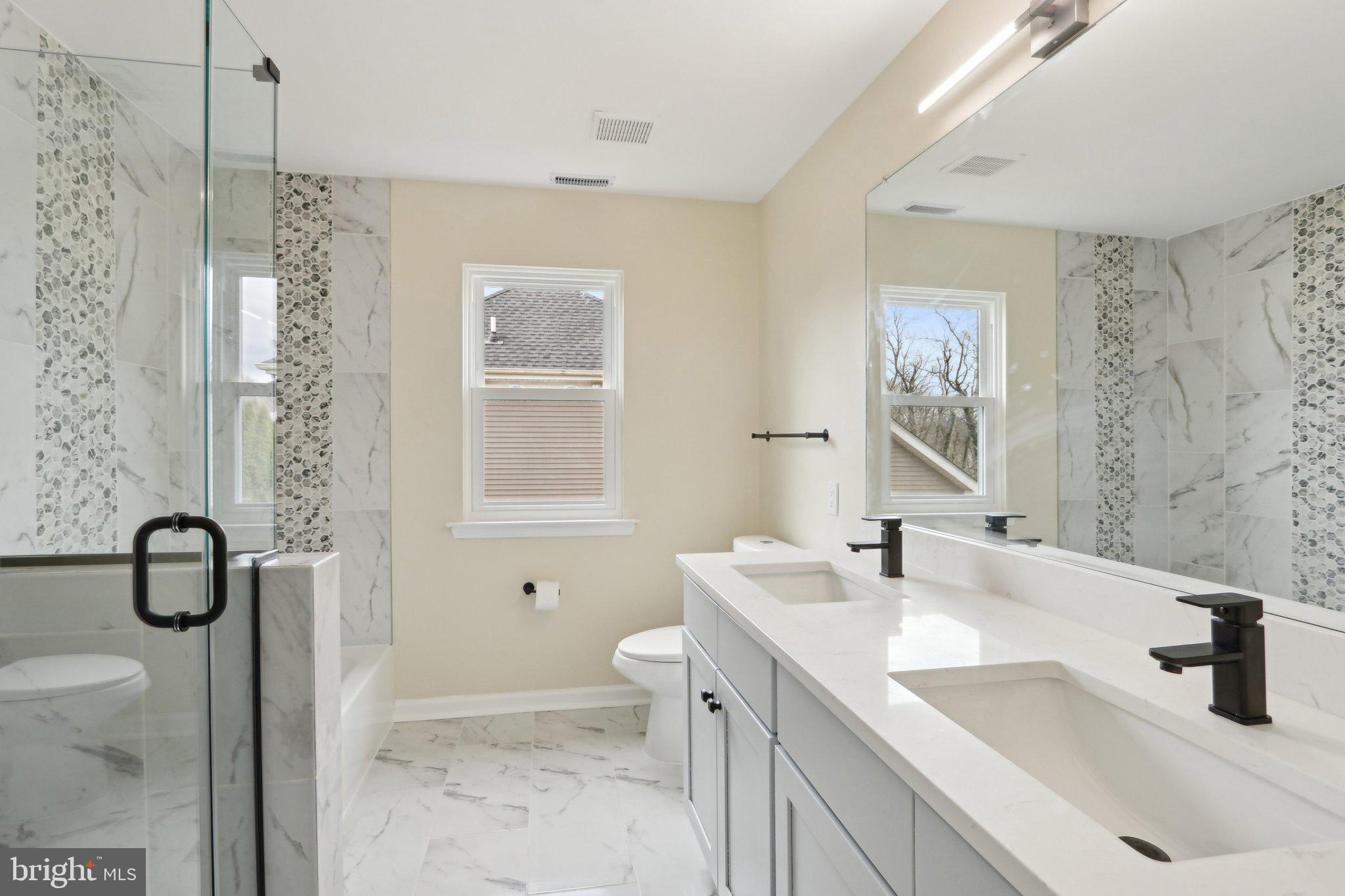 IDLEWOOD - Residential