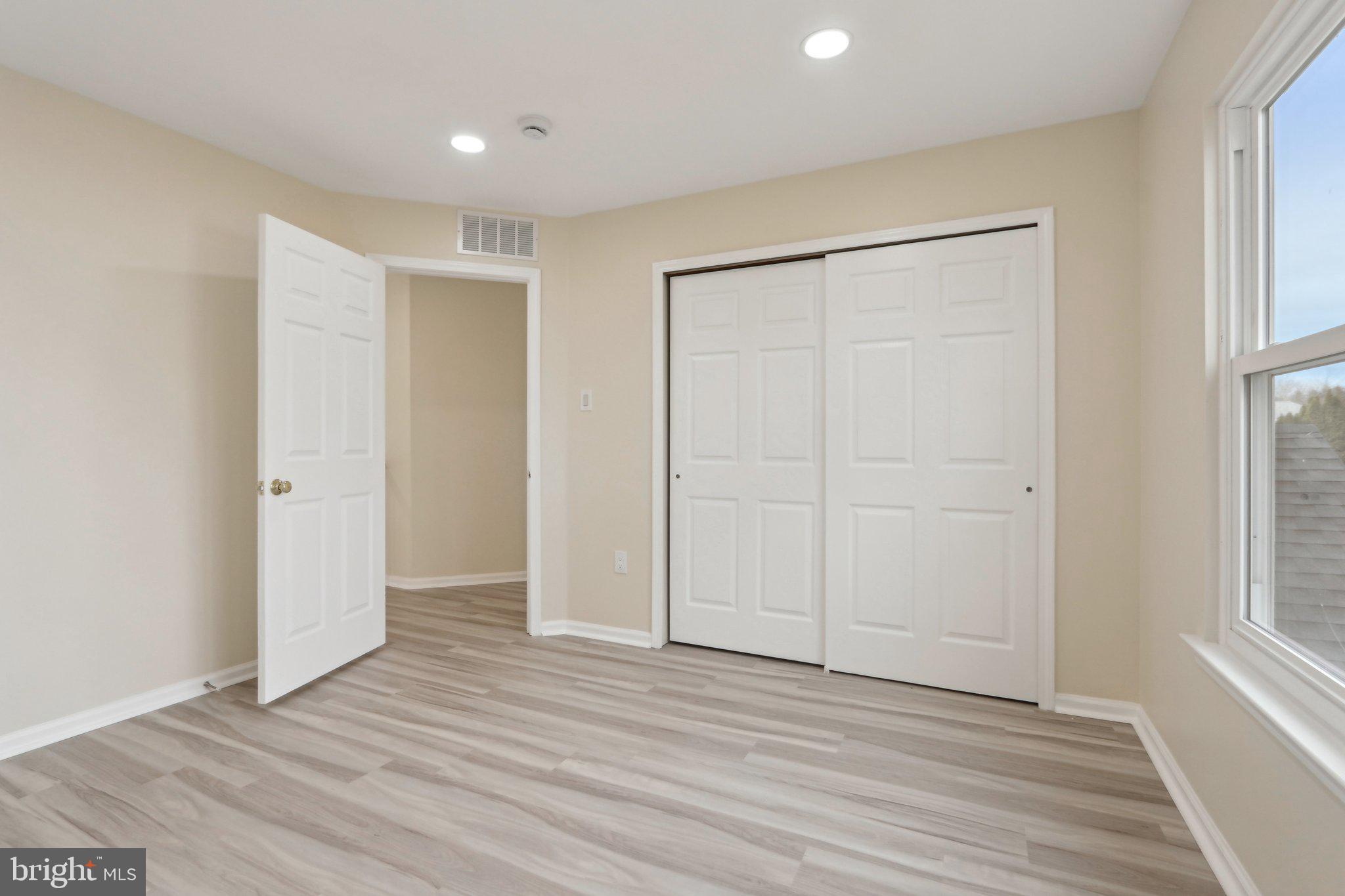 IDLEWOOD - Residential