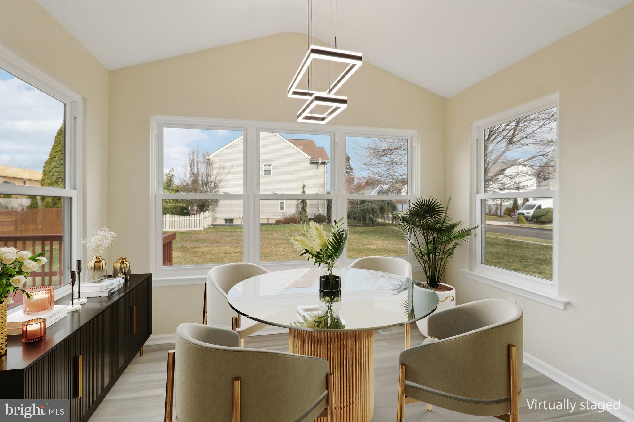 IDLEWOOD - Residential