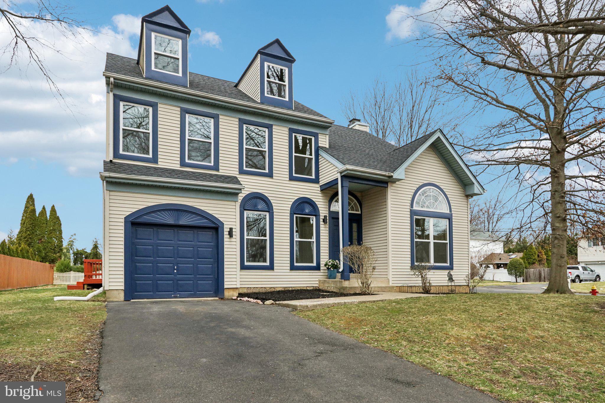 IDLEWOOD - Residential