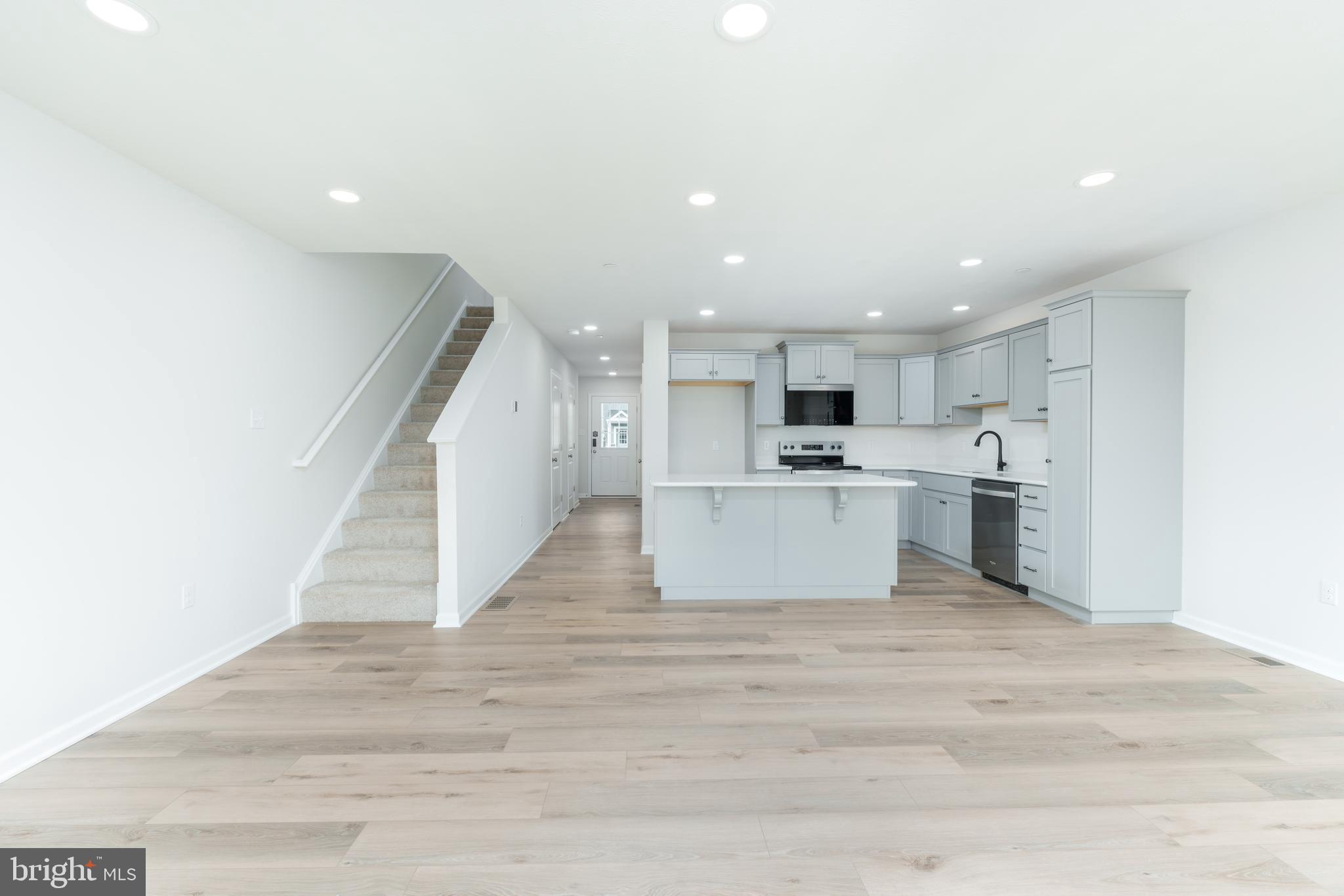 STEEPLECHASE - Residential