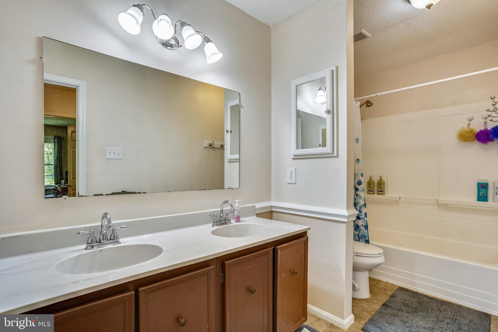 NEABSCO HILLS - Residential