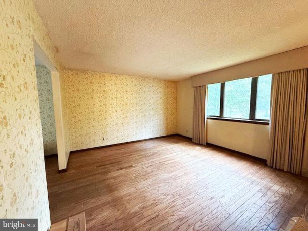 Photo of 1 Teaberry Court, HAMMONTON, NJ 08037 (MLS # NJCD2103978)