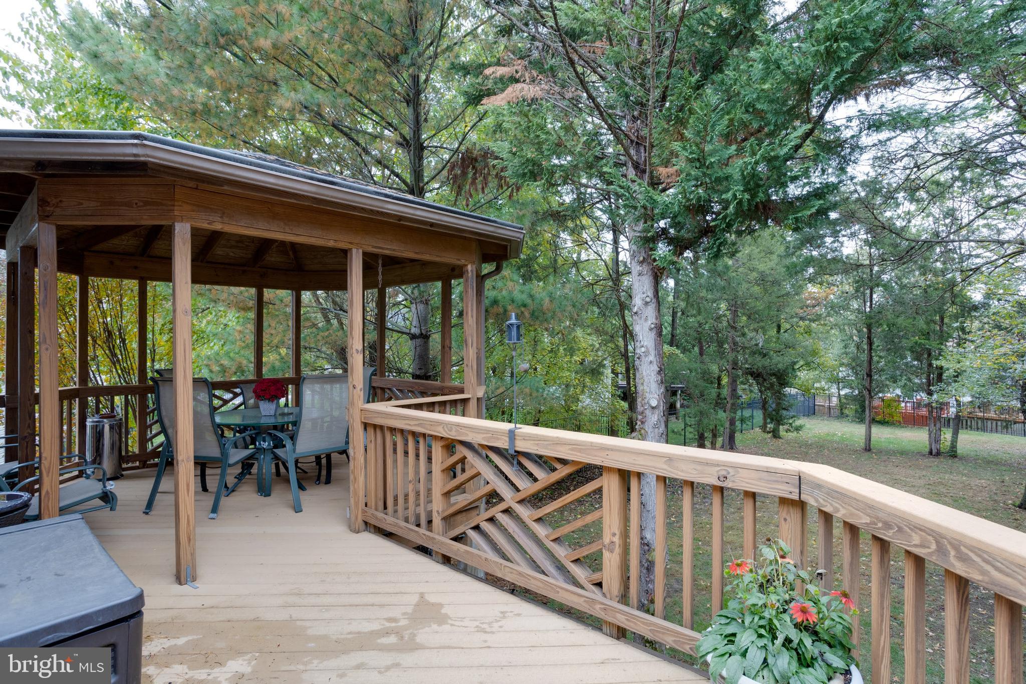 CEDAR KNOLL - Residential