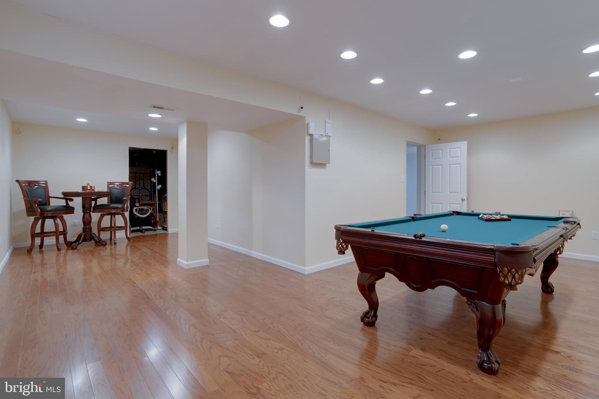 CEDAR KNOLL - Residential