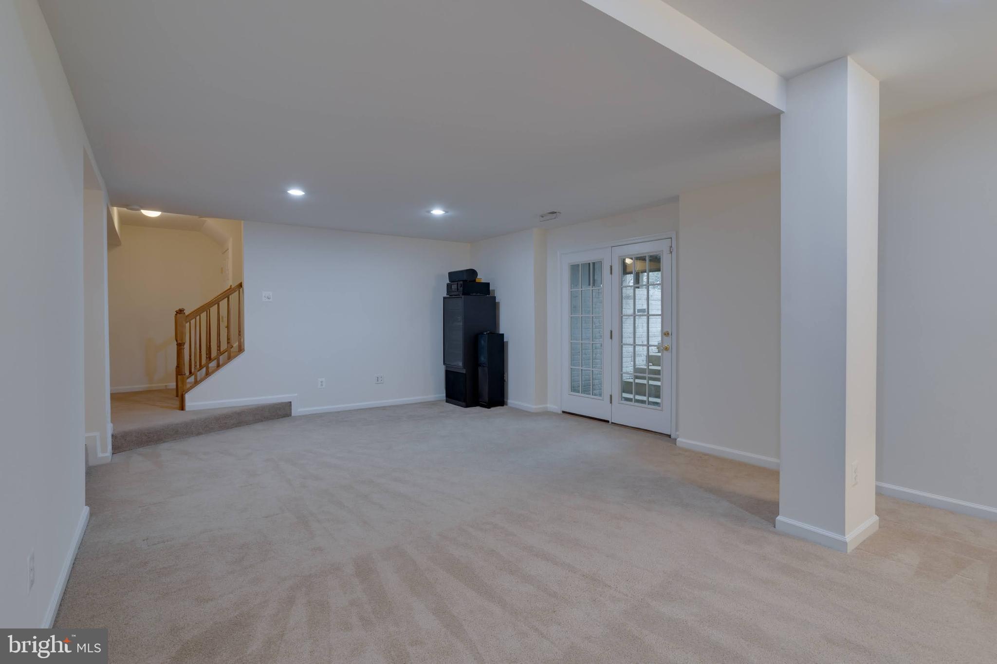 CEDAR KNOLL - Residential