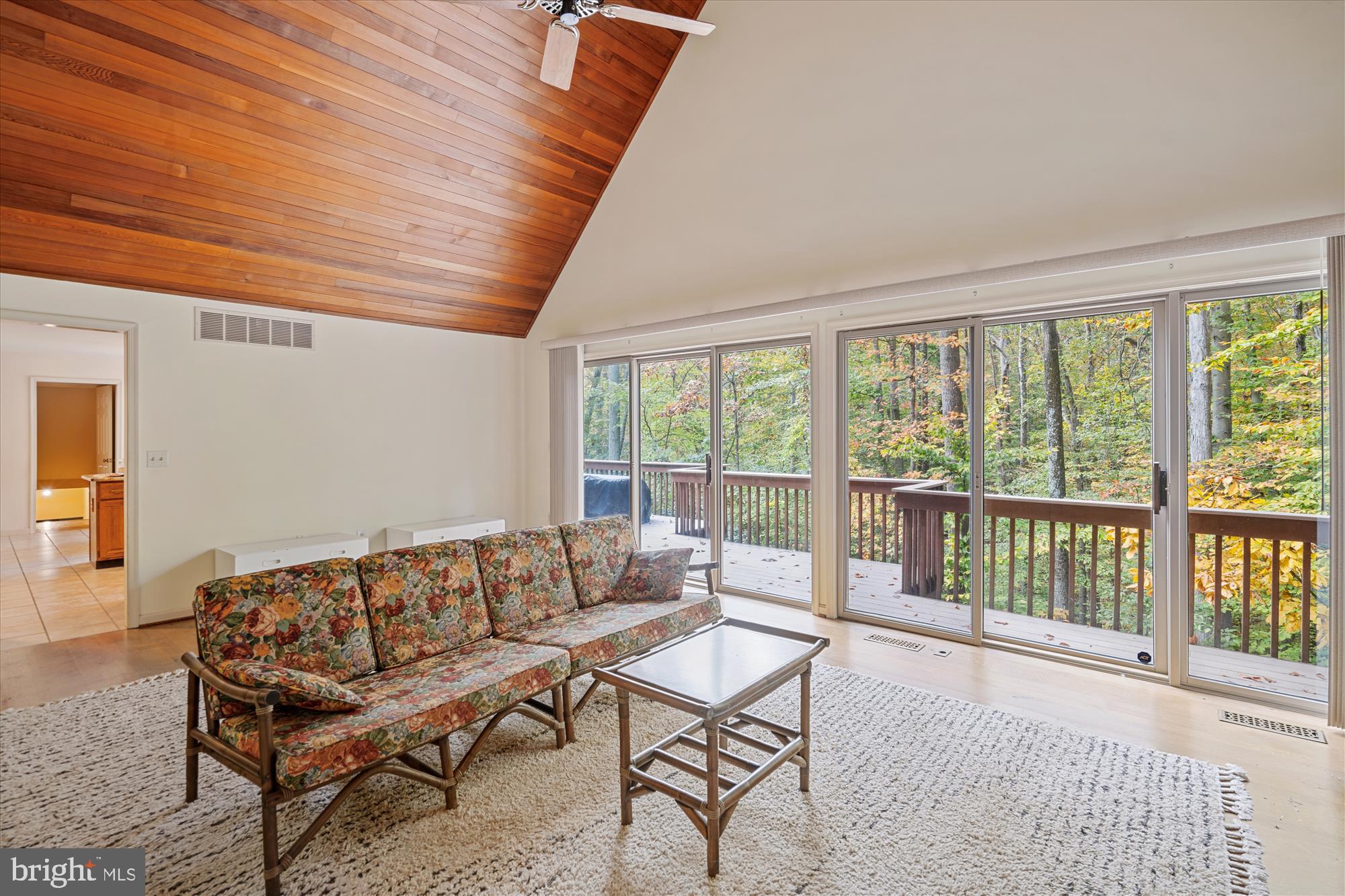 HUNTINGTON WOODS - Residential