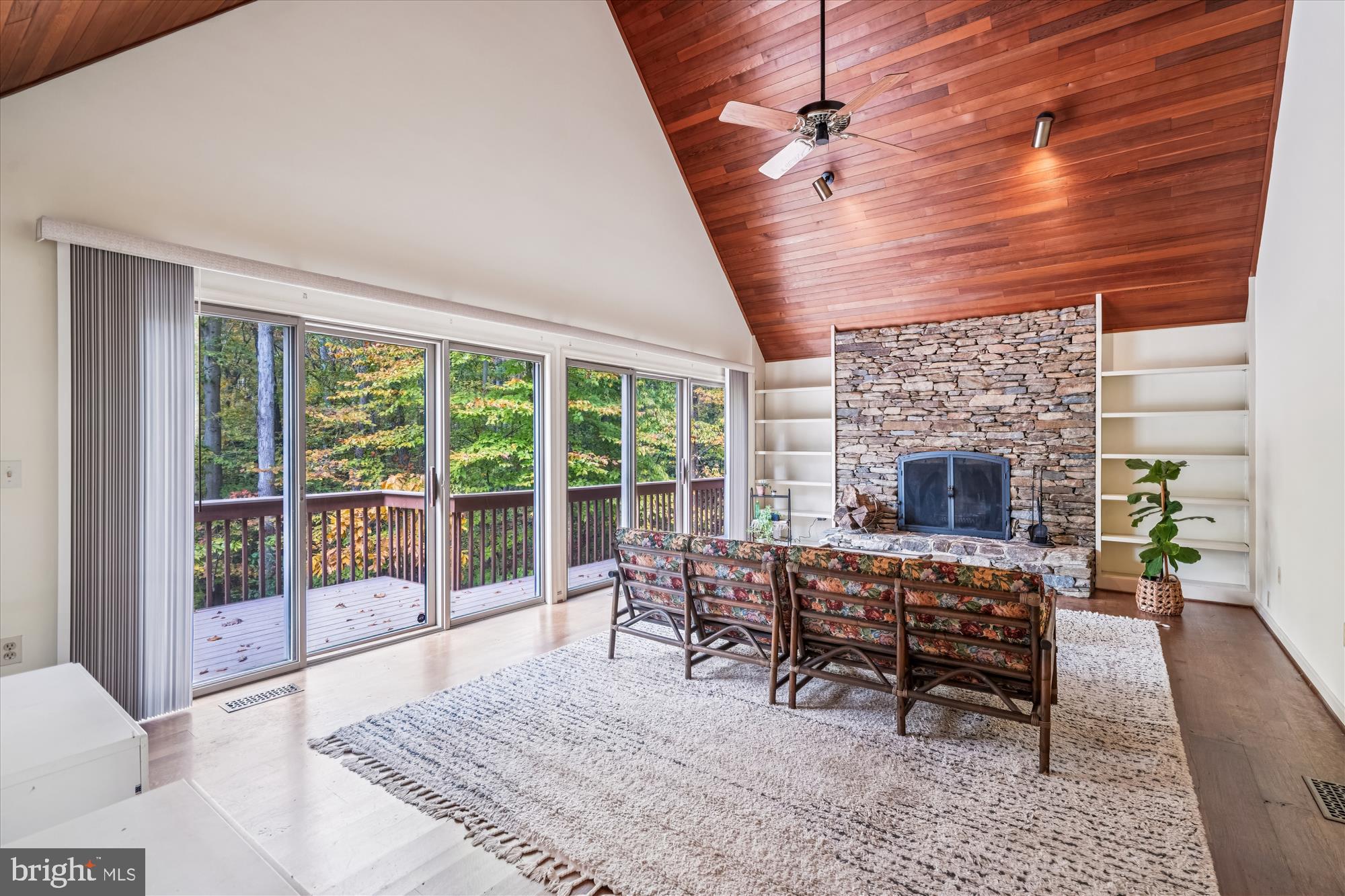 HUNTINGTON WOODS - Residential